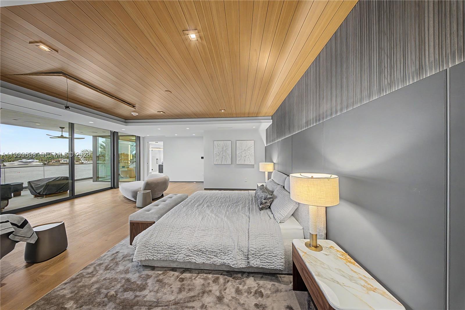 1400 W Lake Dr Fort Lauderdale, FL 33316