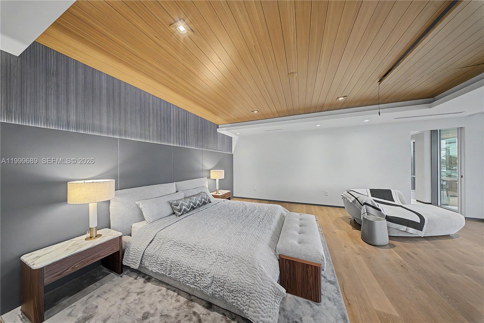 1400 W Lake Dr Fort Lauderdale, FL 33316