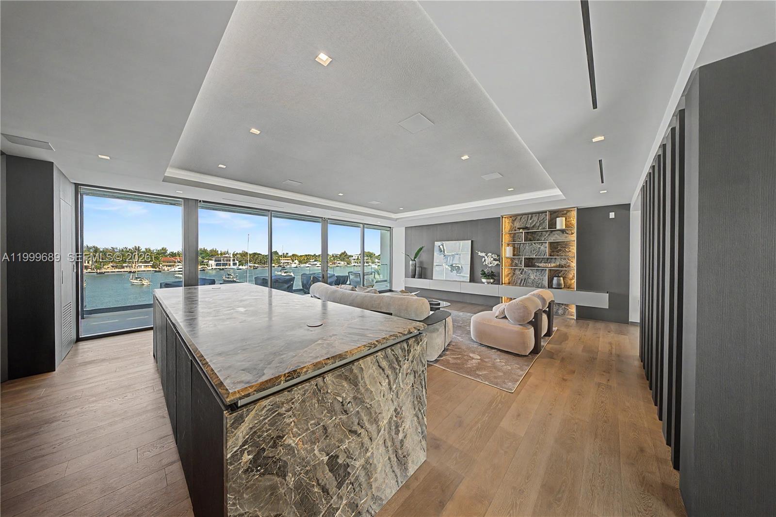 1400 W Lake Dr Fort Lauderdale, FL 33316