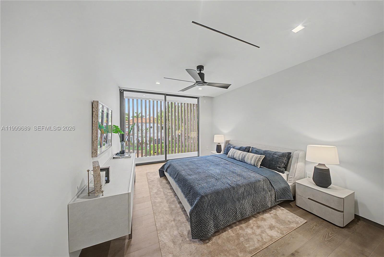 1400 W Lake Dr Fort Lauderdale, FL 33316