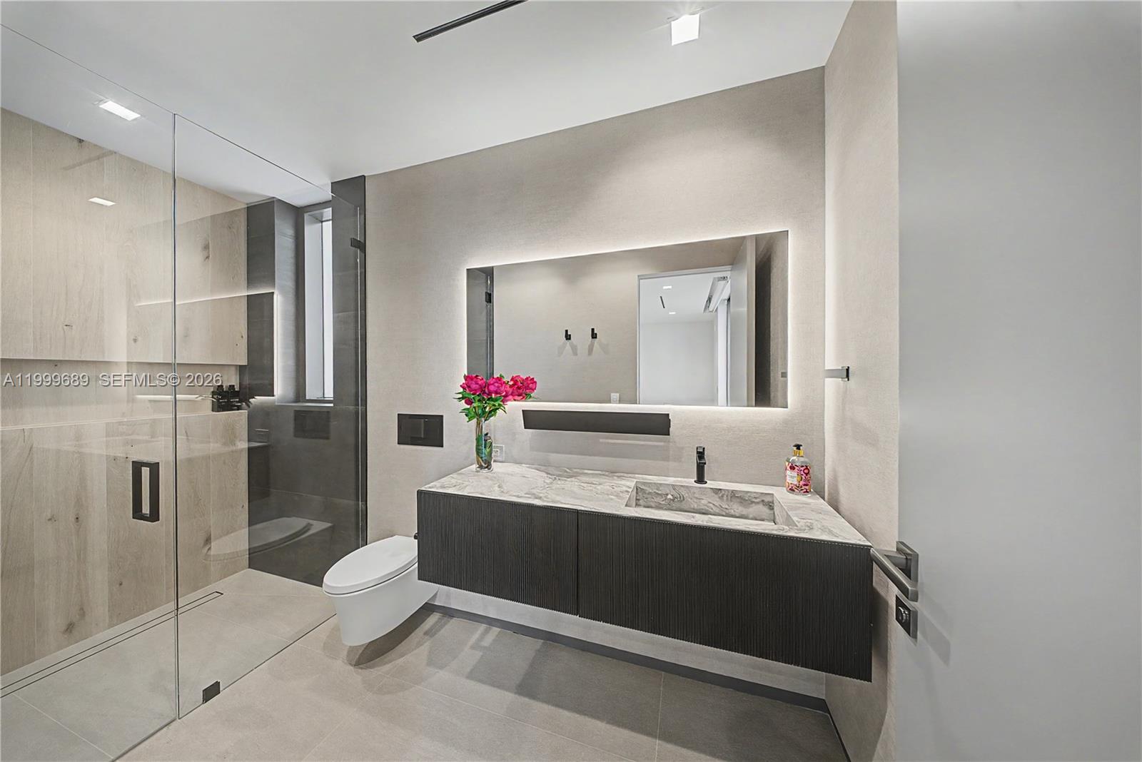 1400 W Lake Dr Fort Lauderdale, FL 33316