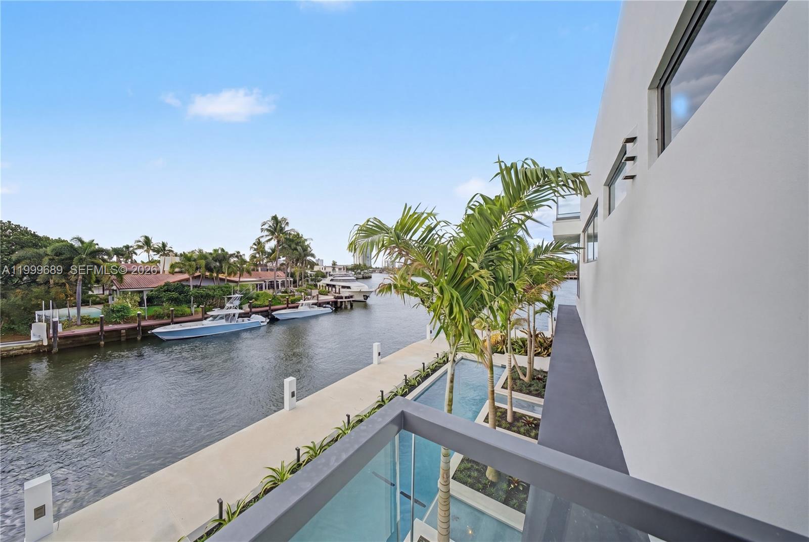 1400 W Lake Dr Fort Lauderdale, FL 33316