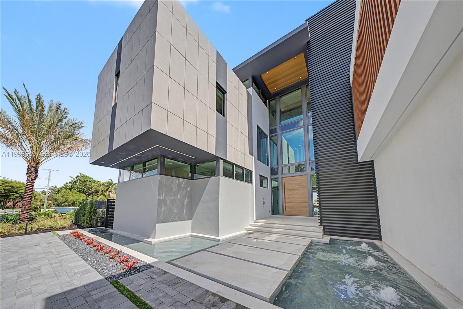 1400 W Lake Dr Fort Lauderdale, FL 33316