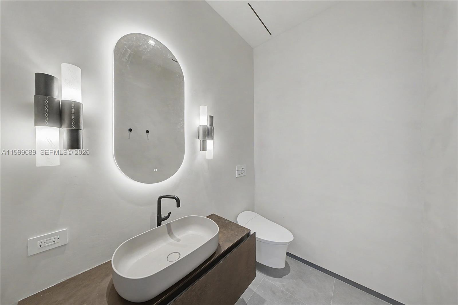 1400 W Lake Dr Fort Lauderdale, FL 33316