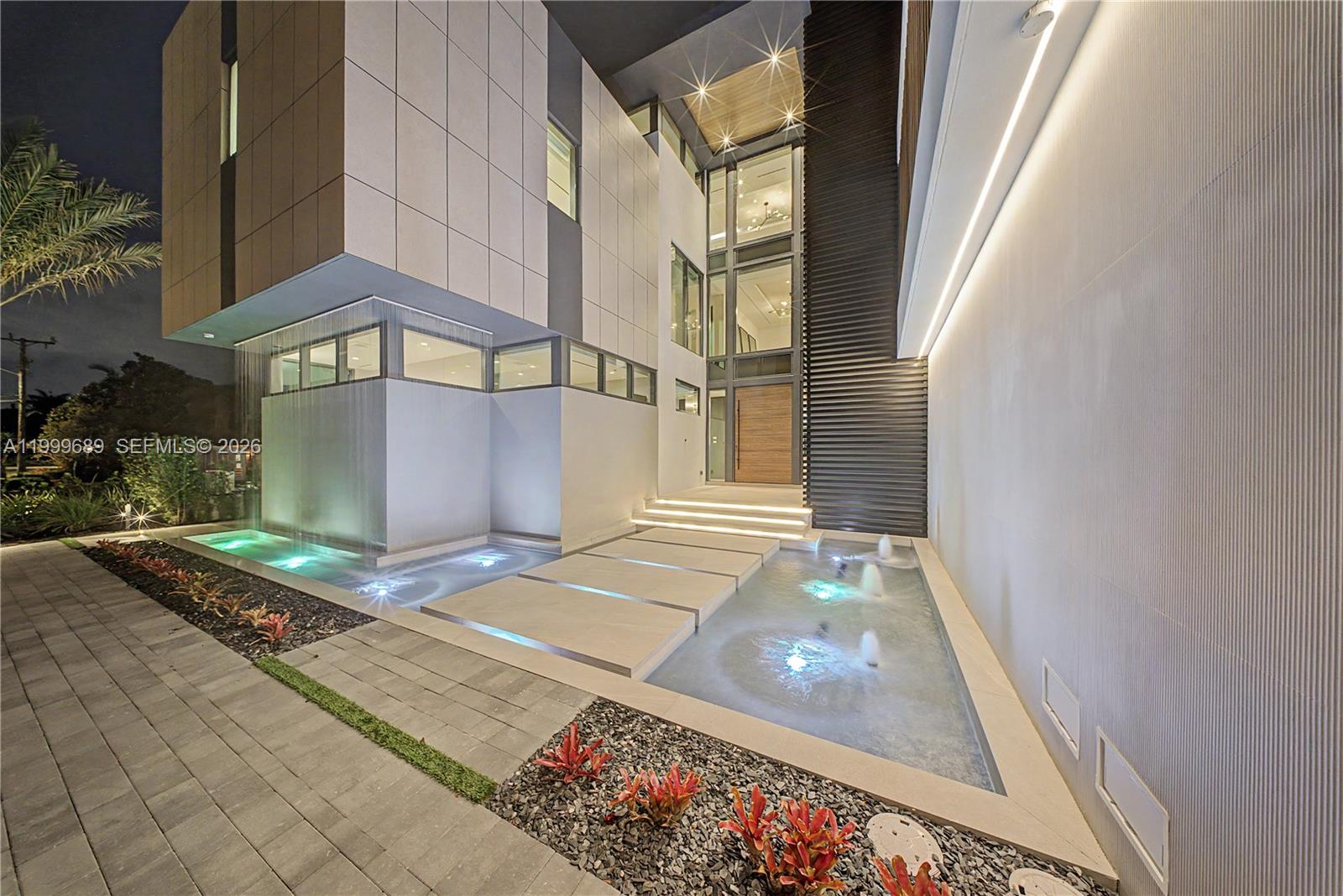 1400 W Lake Dr Fort Lauderdale, FL 33316