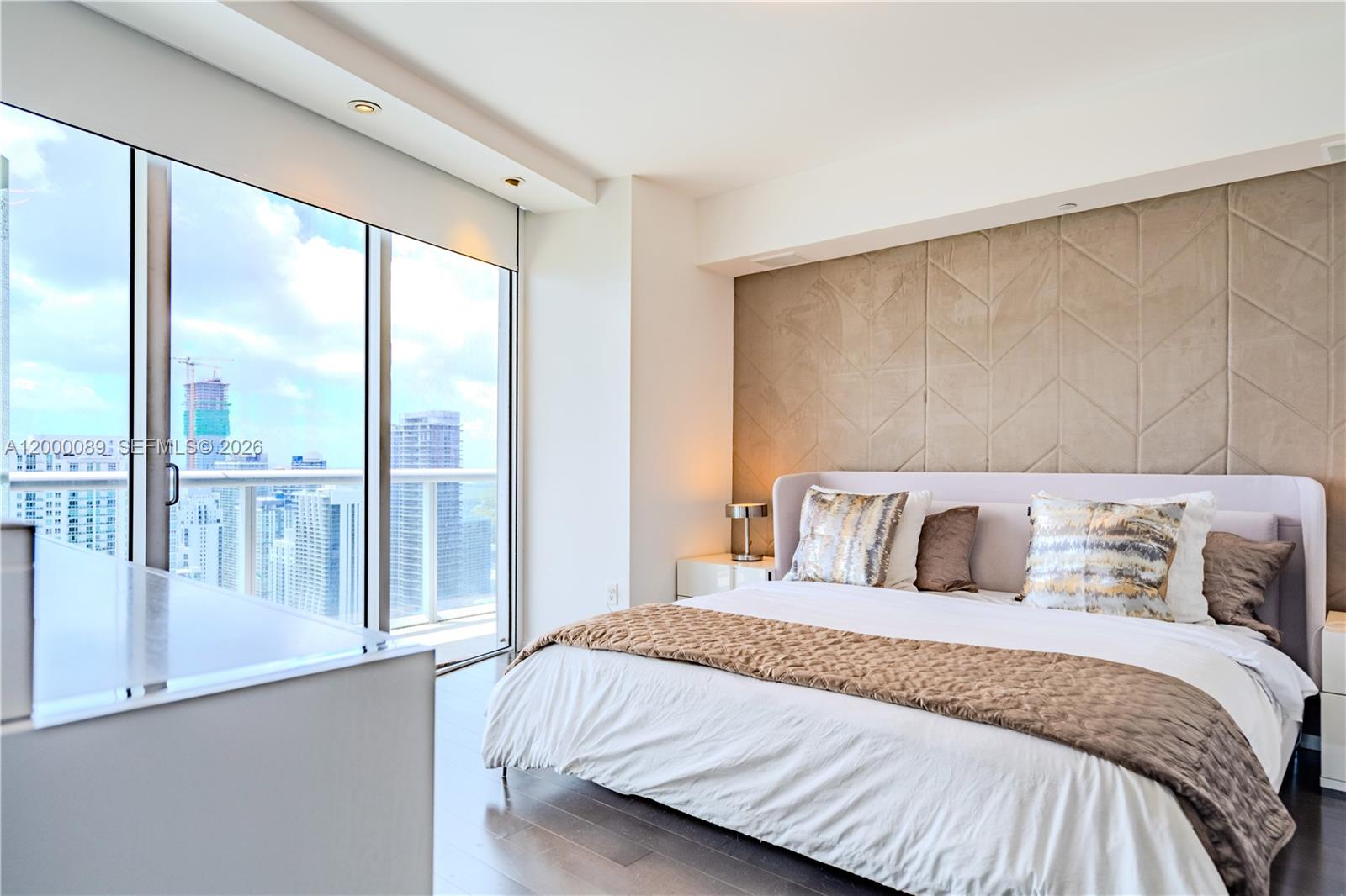 image Icon Brickell II10