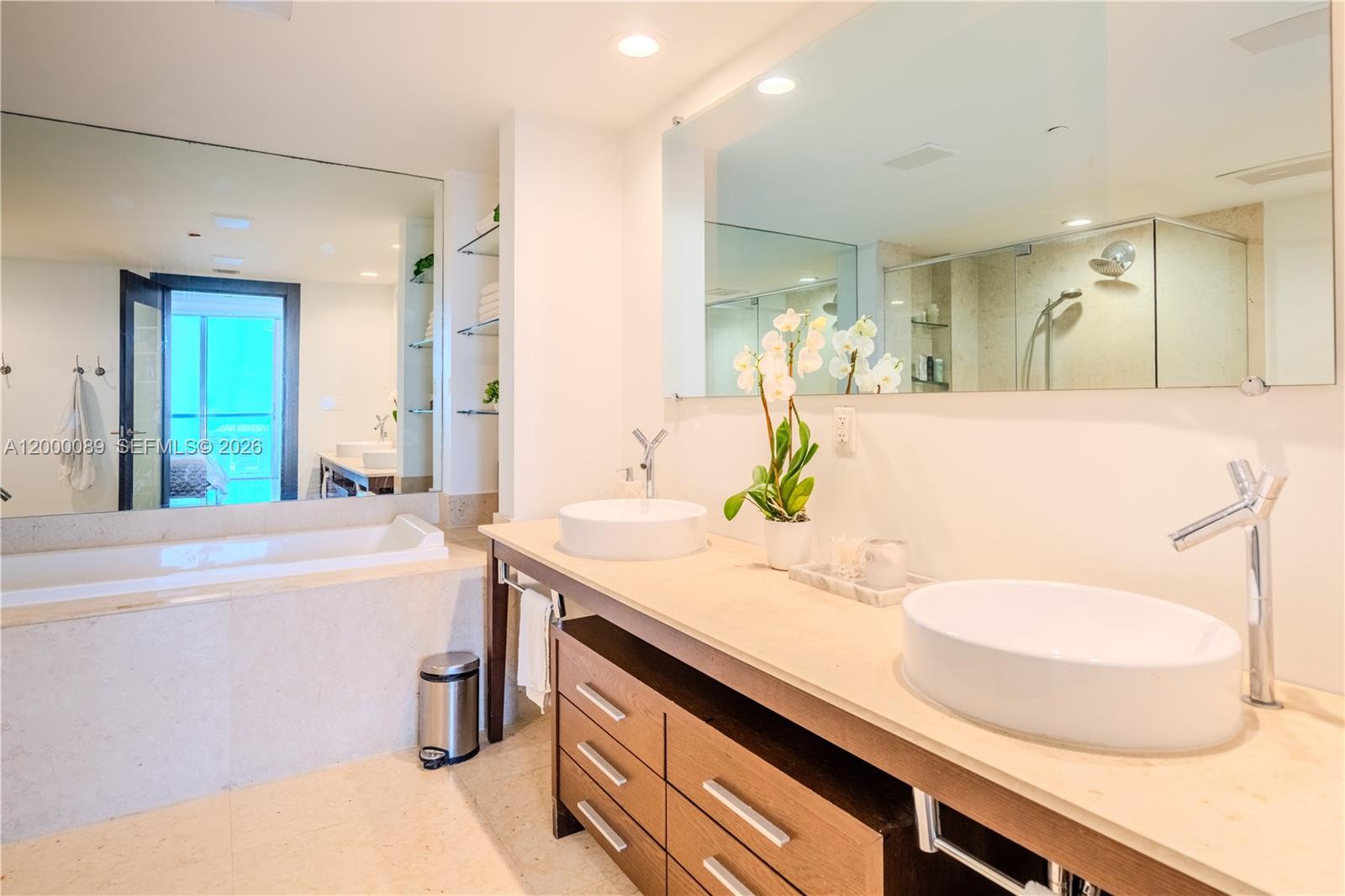 image Icon Brickell II13