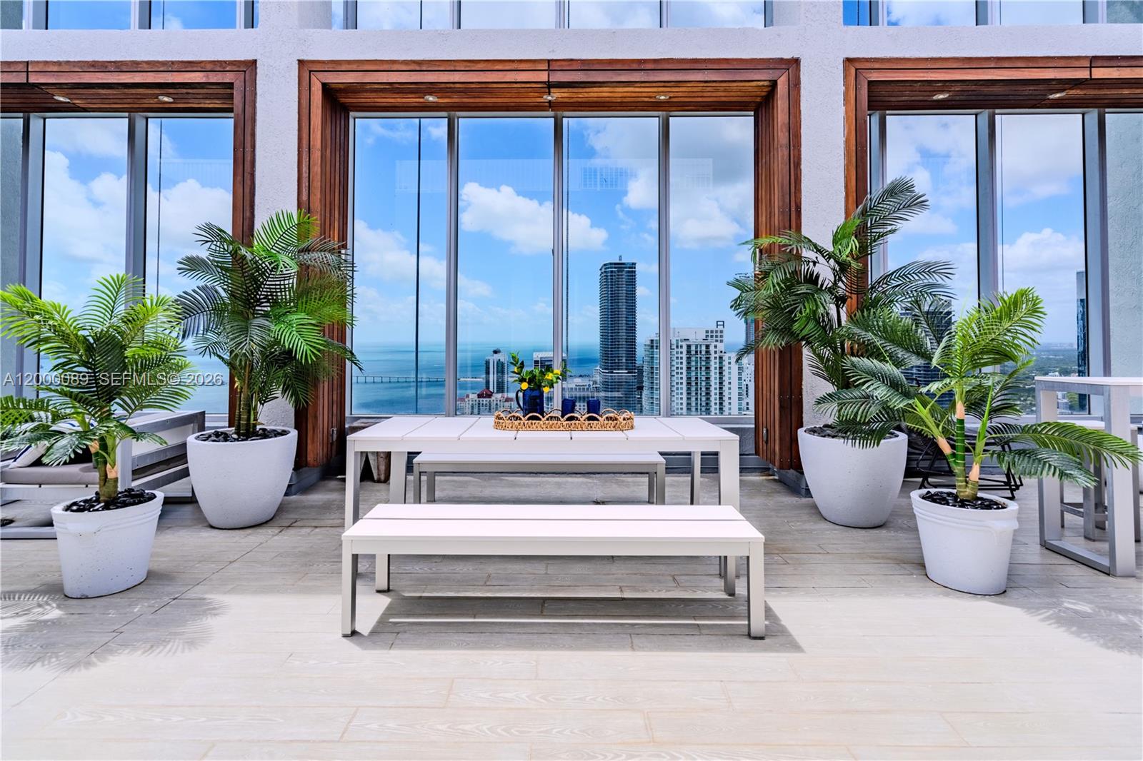 image Icon Brickell II25