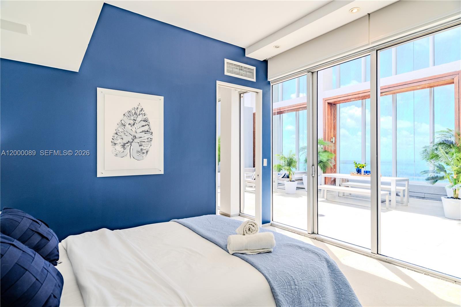 image Icon Brickell II29