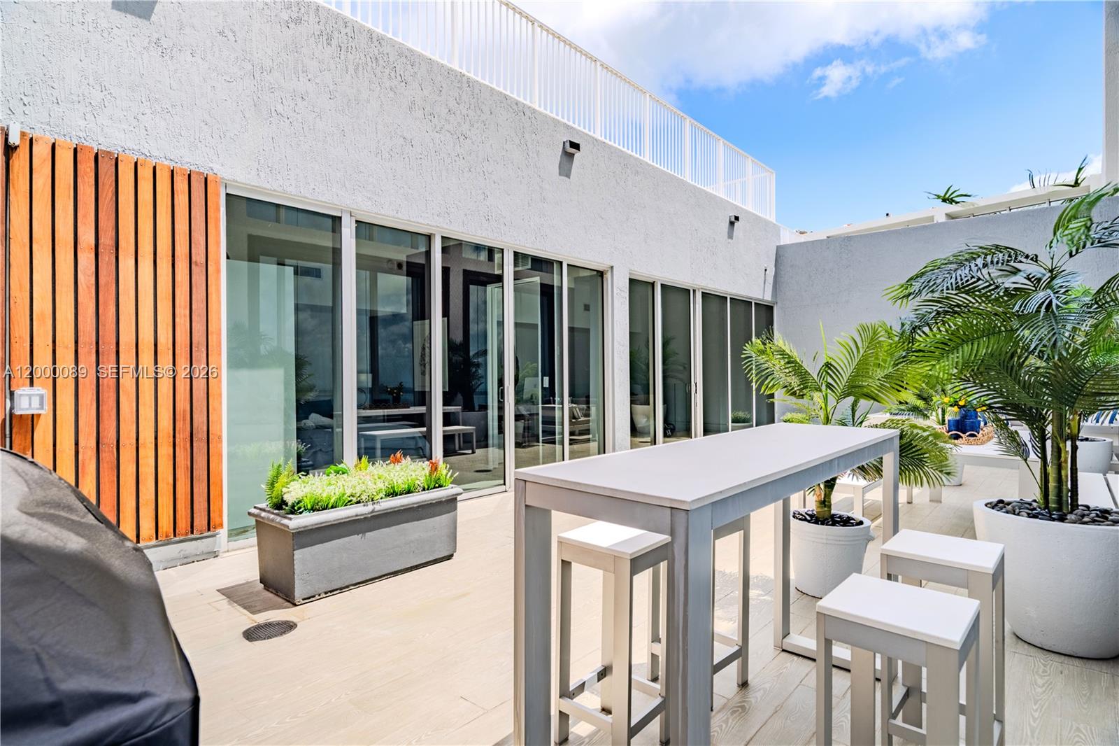 image Icon Brickell II32