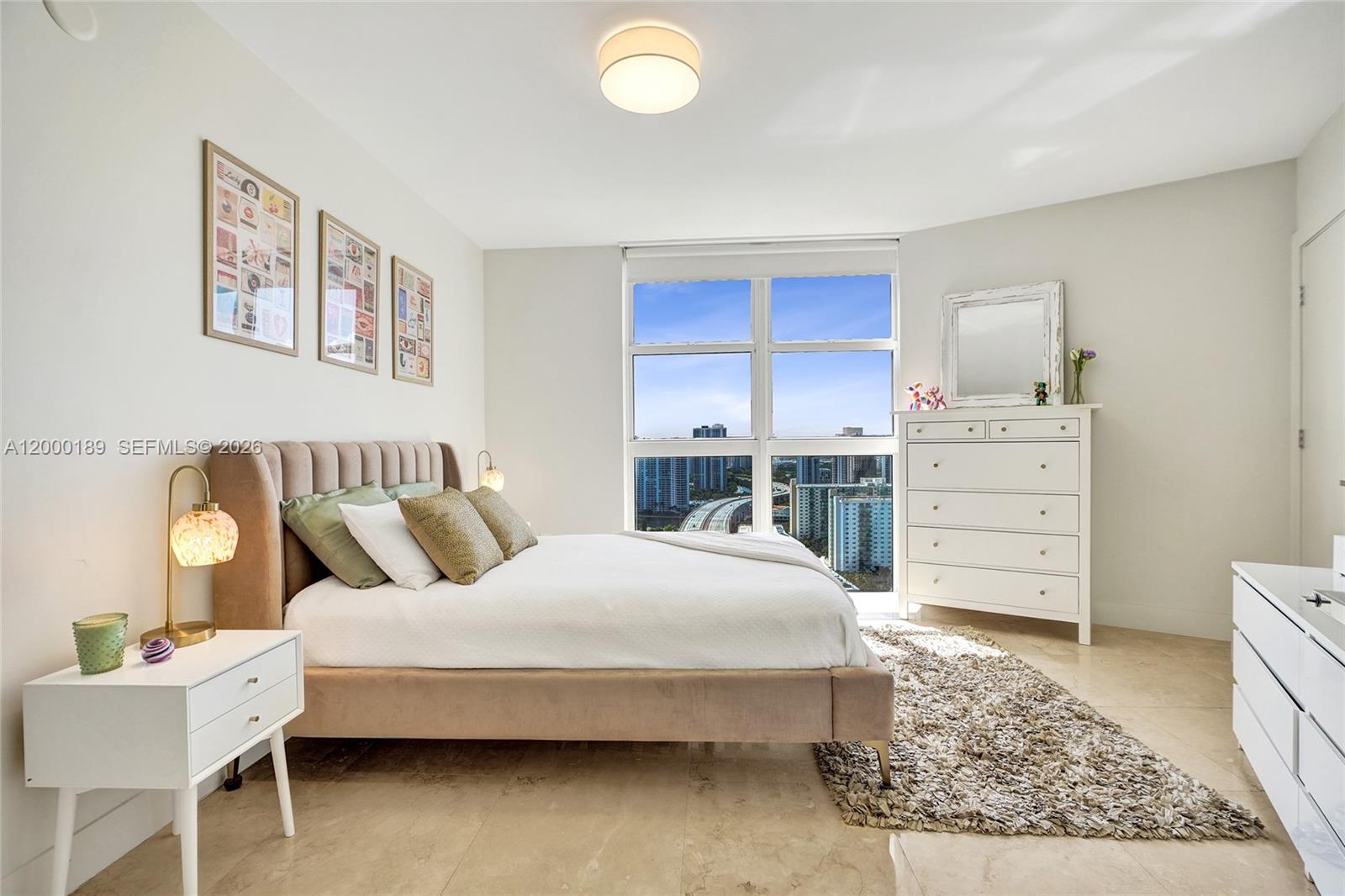 19111 Collins Ave #2703 Sunny Isles Beach, FL 33160