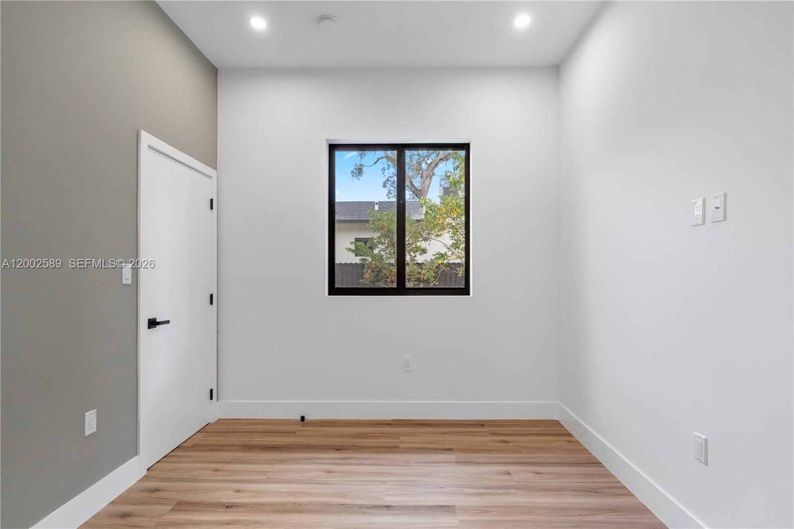 4518 NW 4th St Miami, FL 33126