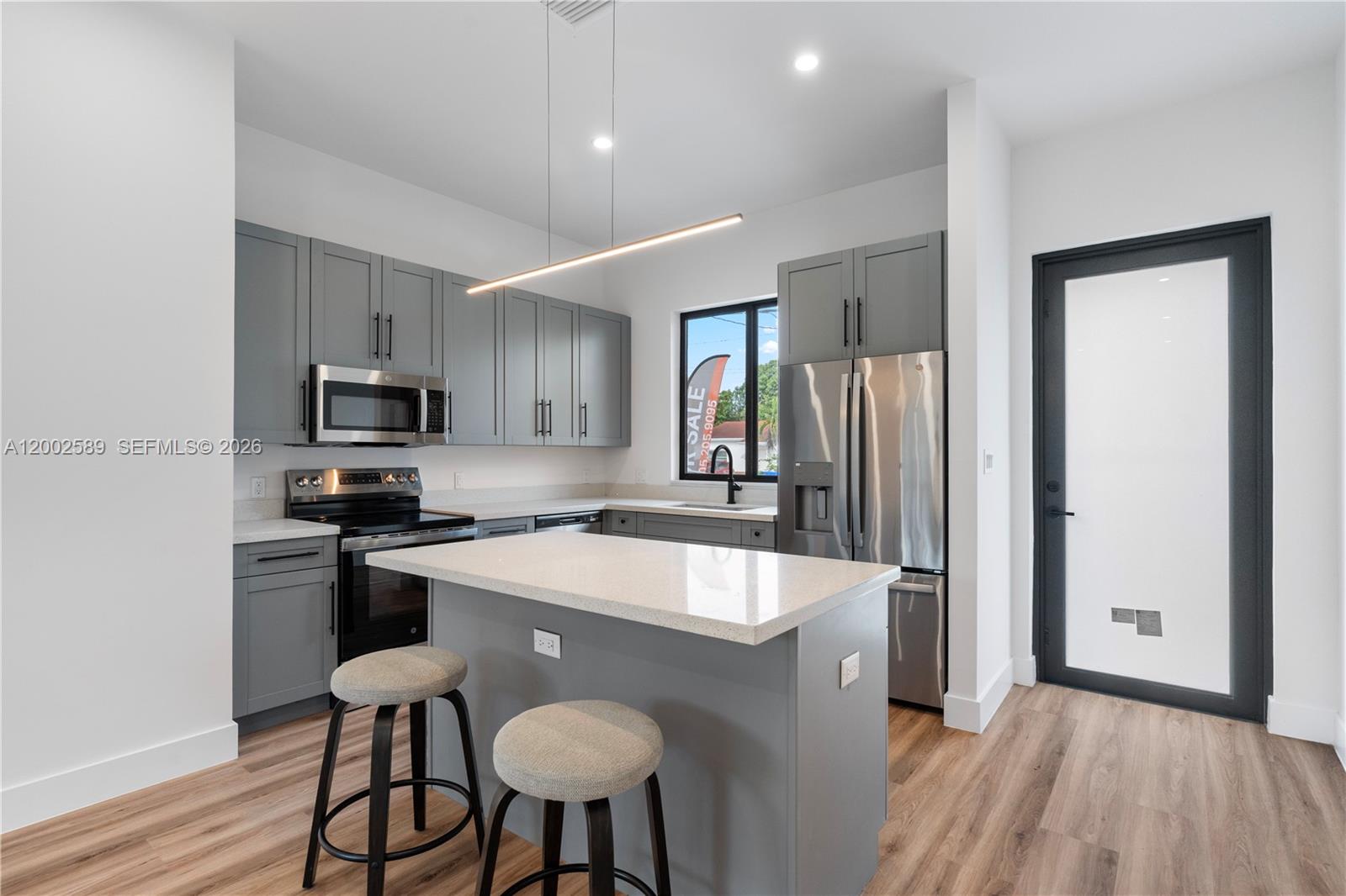 4518 NW 4th St Miami, FL 33126