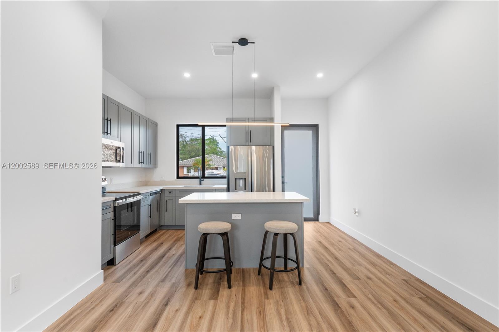 4518 NW 4th St Miami, FL 33126