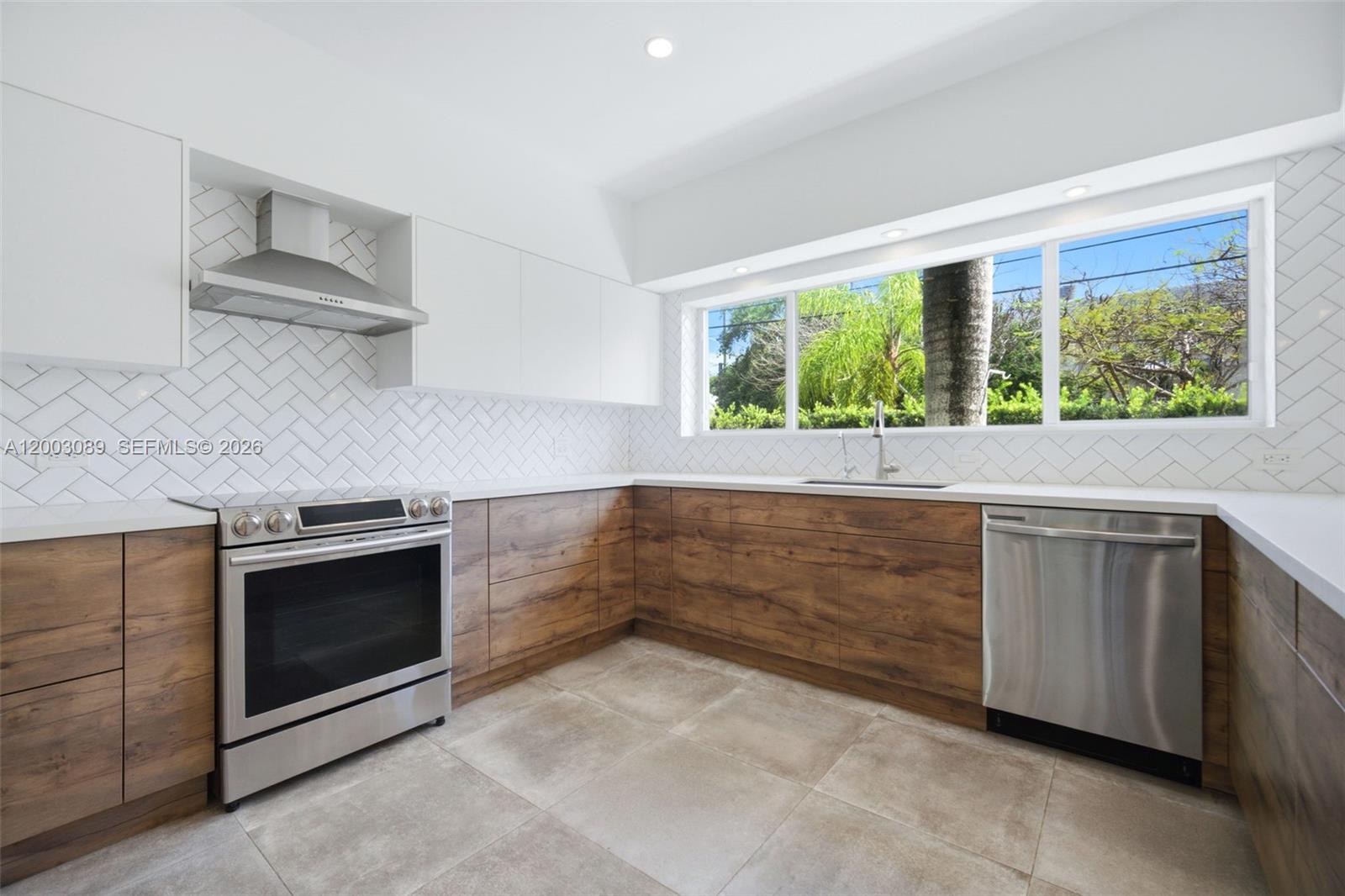 2300 S Miami Ave Miami, FL 33129