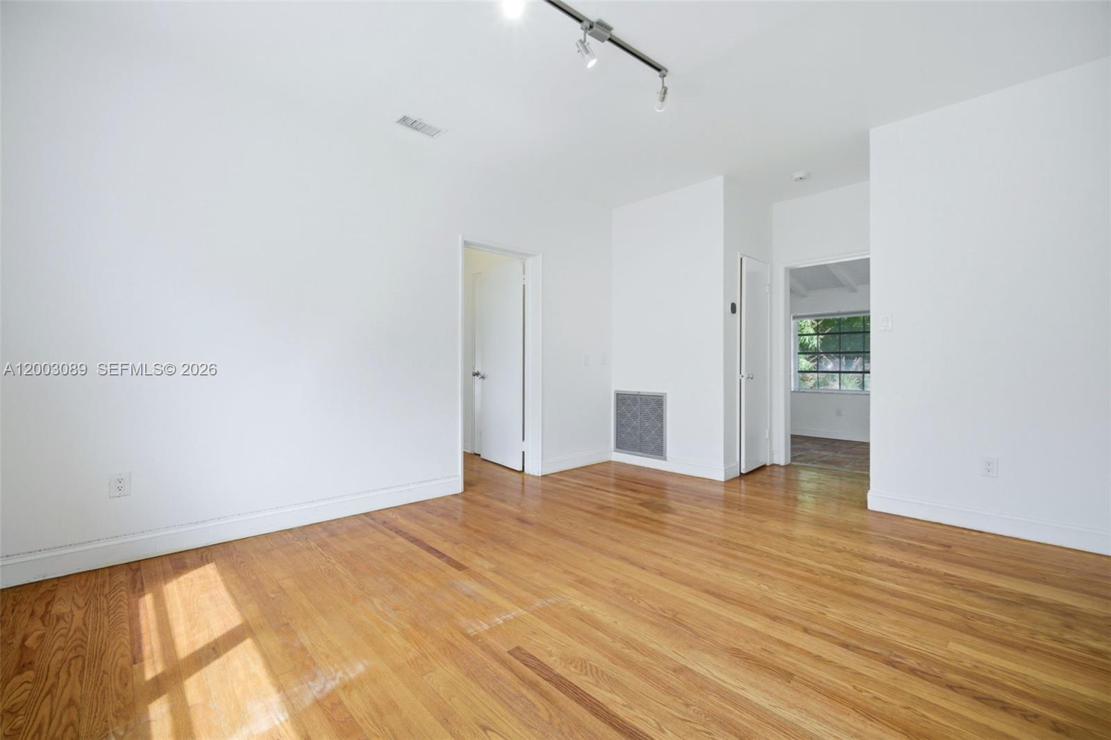 2300 S Miami Ave Miami, FL 33129