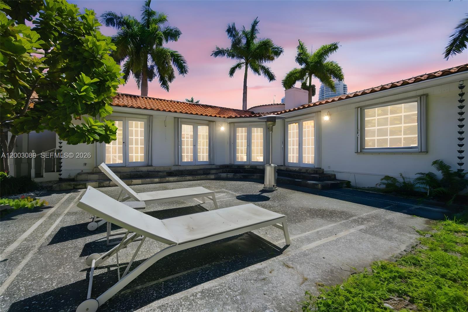 2300 S Miami Ave Miami, FL 33129