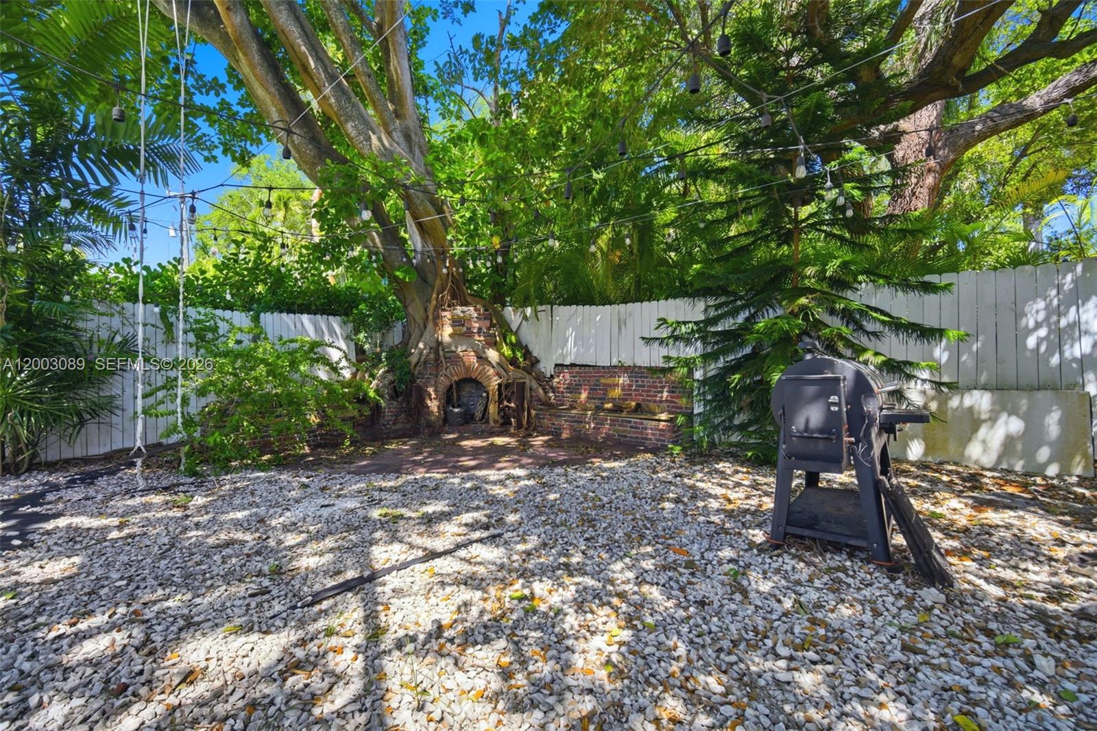 2300 S Miami Ave Miami, FL 33129