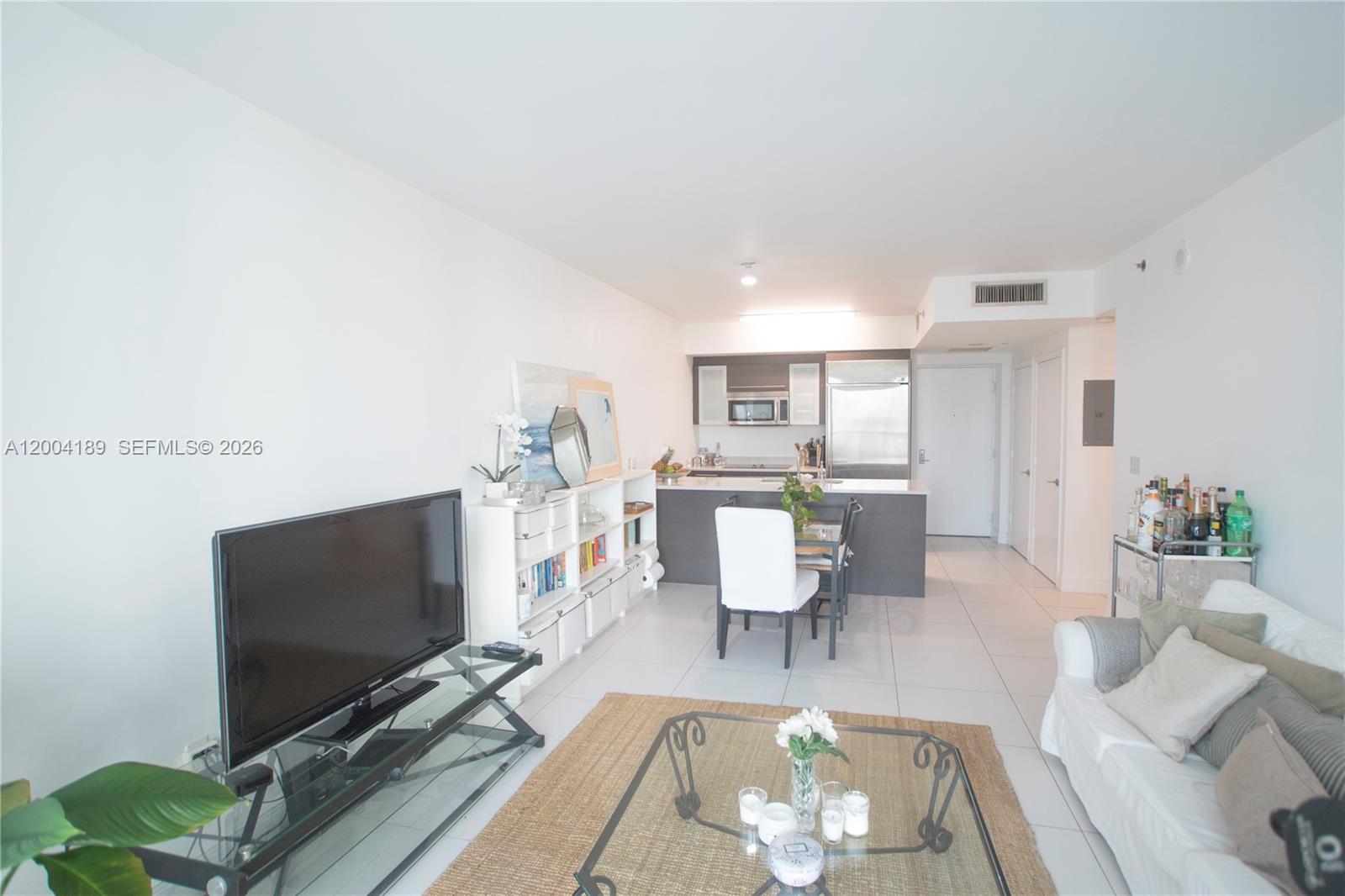 image 500 Brickell West4