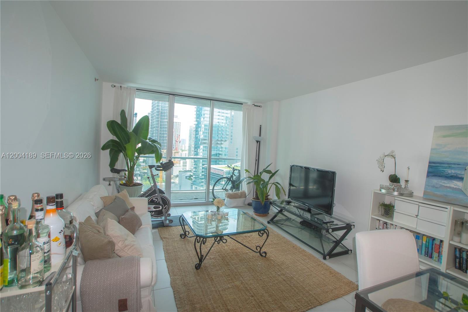 image 500 Brickell West5