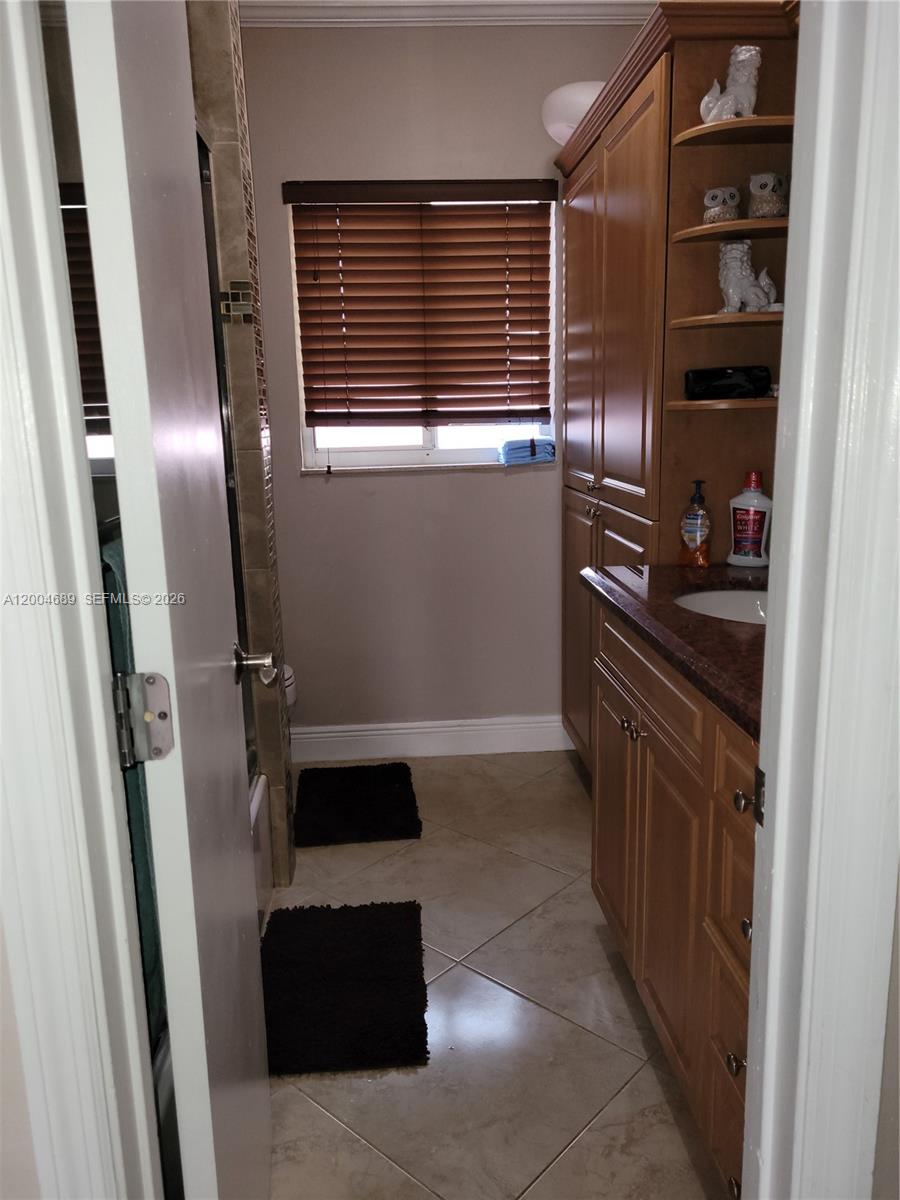 Undisclosed Address South Miami, FL 33143