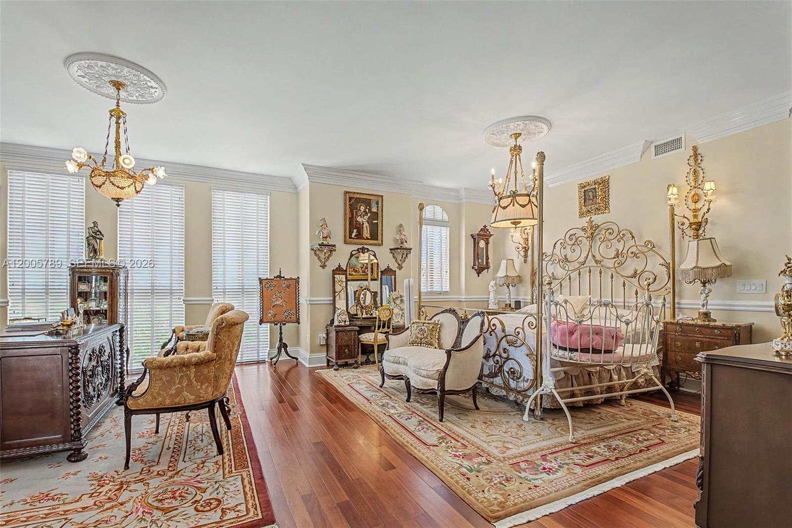 600 Coral Way #5 Coral Gables, FL 33134