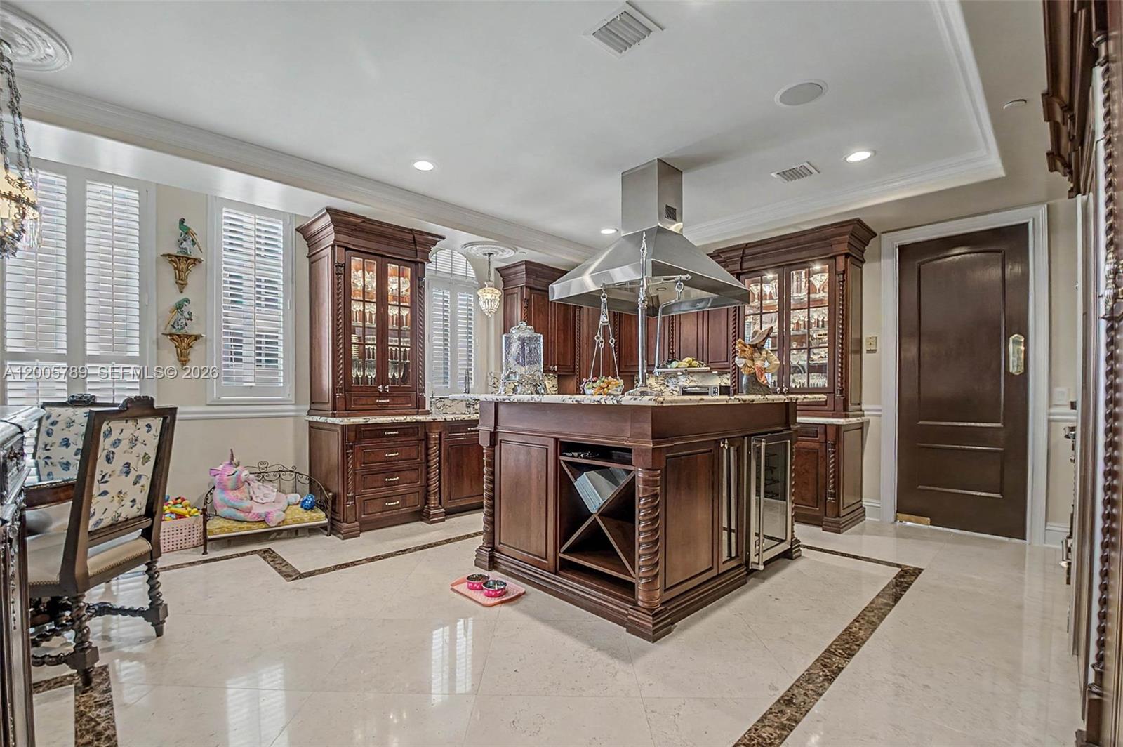 600 Coral Way #5 Coral Gables, FL 33134