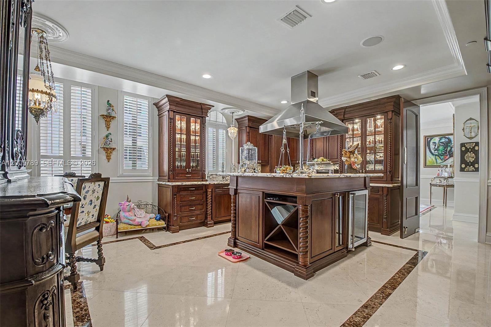 600 Coral Way #5 Coral Gables, FL 33134