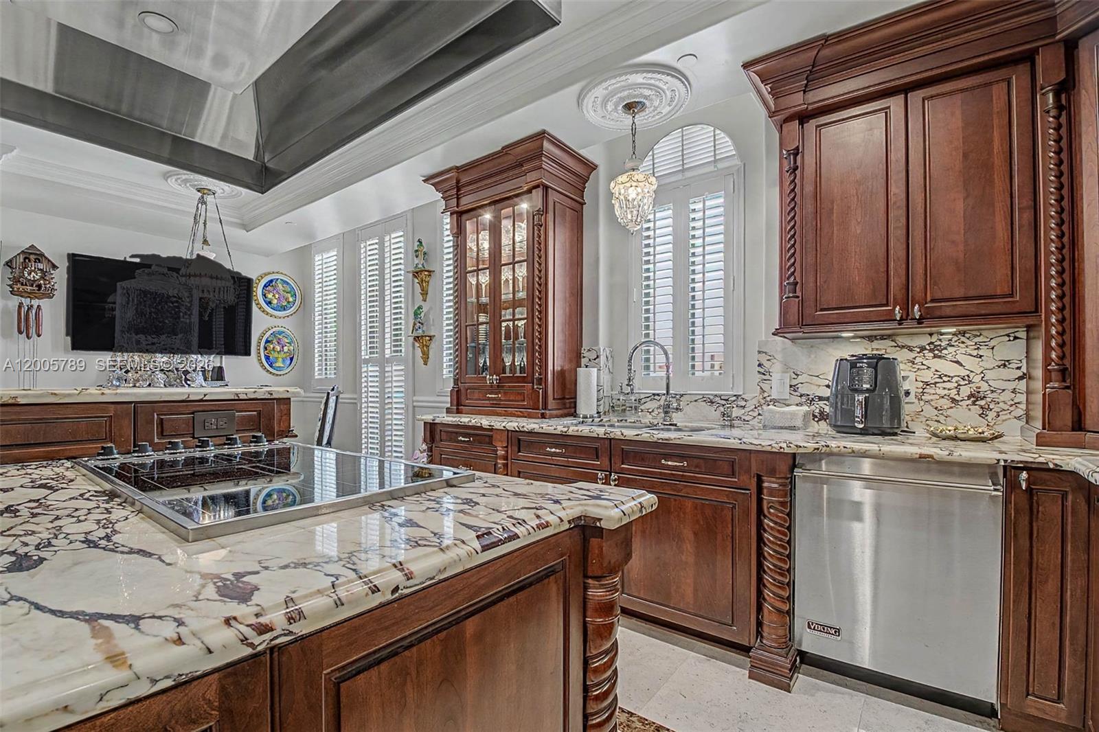 600 Coral Way #5 Coral Gables, FL 33134