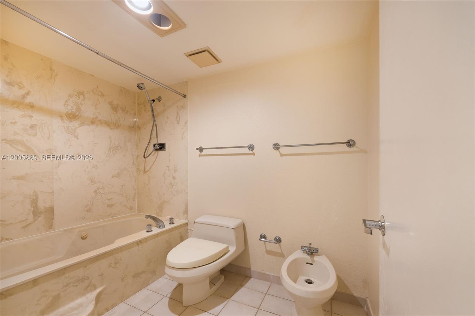 520 Brickell Key Dr #A1001 Miami, FL 33131