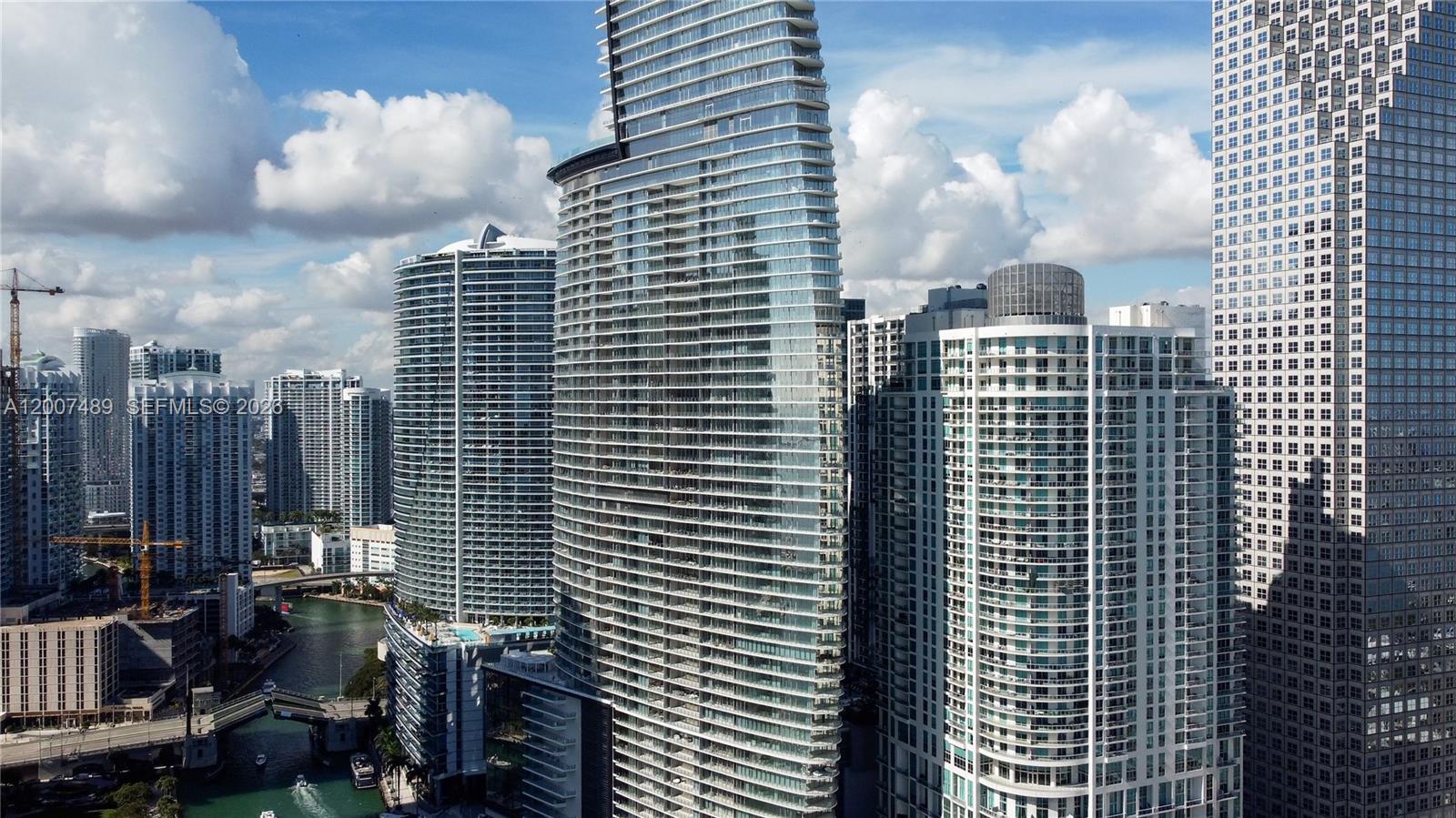 300 Biscayne Blvd Way #2802E Miami, FL 33131