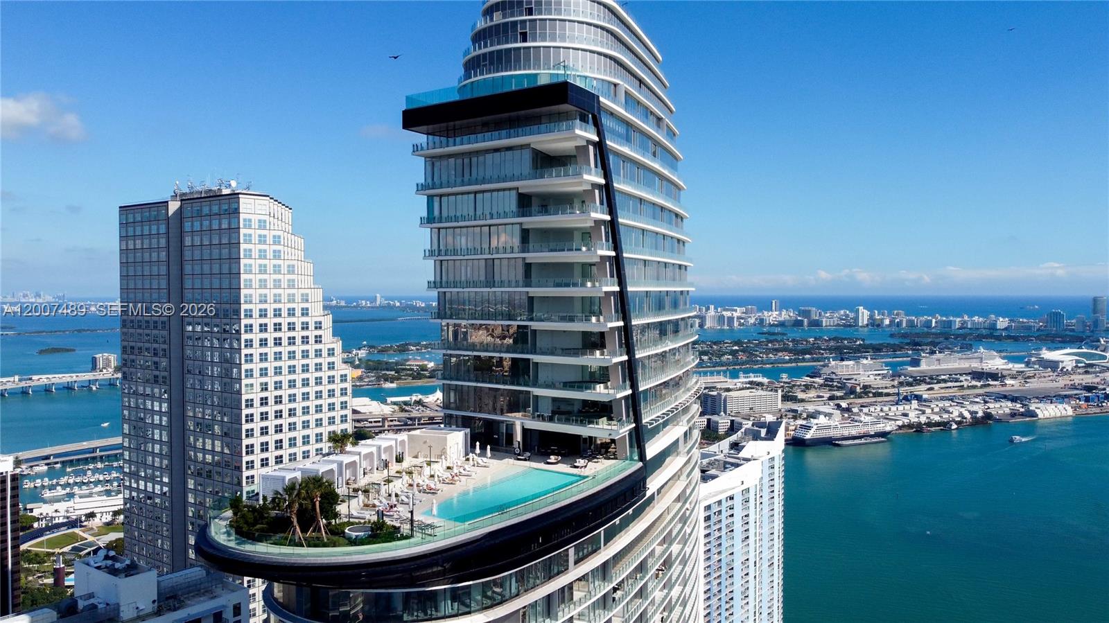 300 Biscayne Blvd Way #2802E Miami, FL 33131