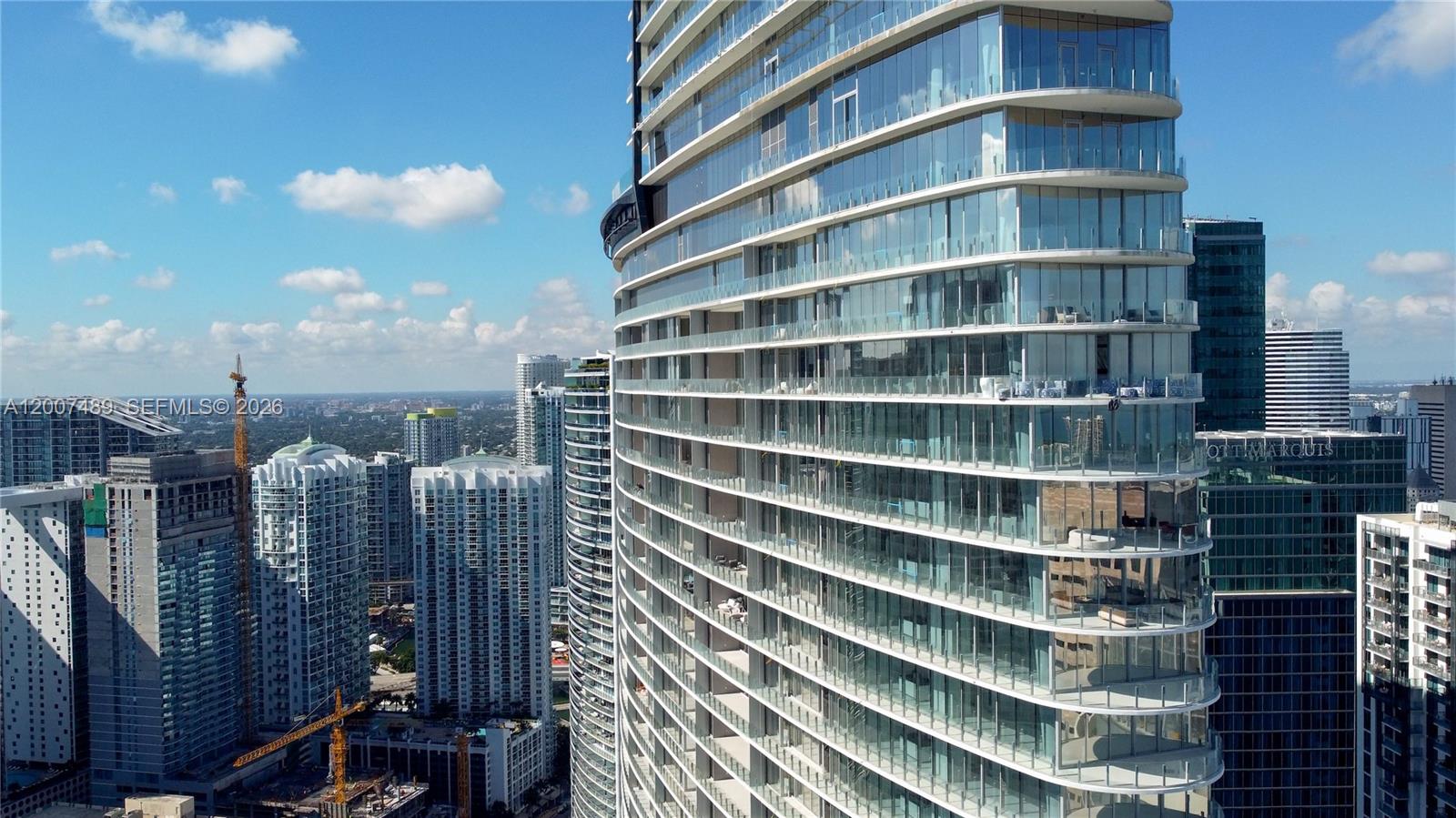 300 Biscayne Blvd Way #2802E Miami, FL 33131