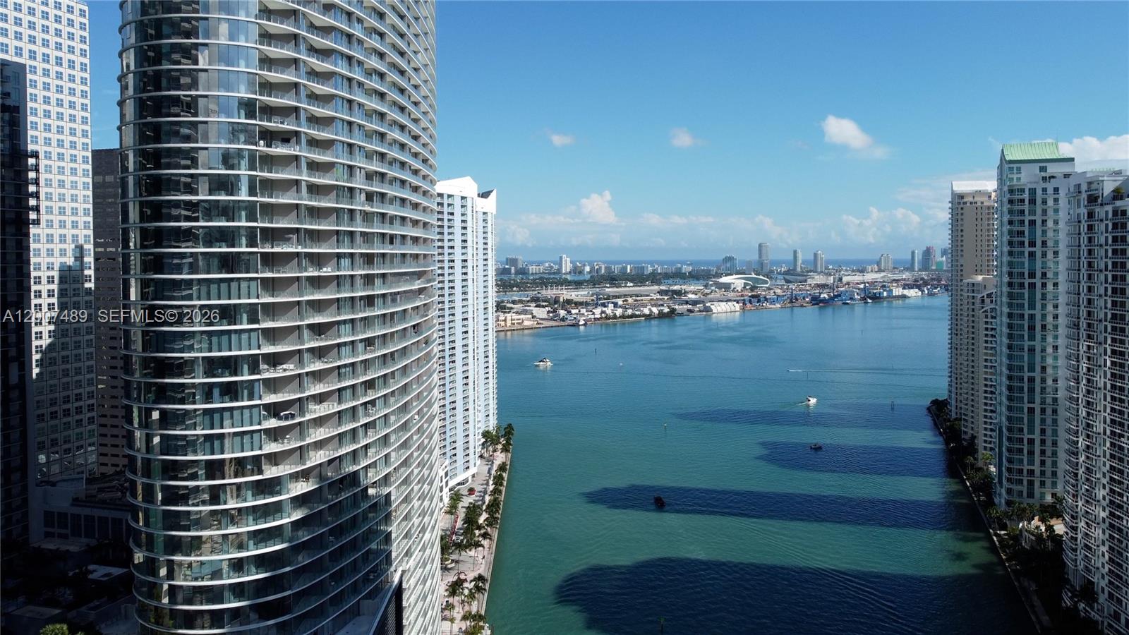300 Biscayne Blvd Way #2802E Miami, FL 33131