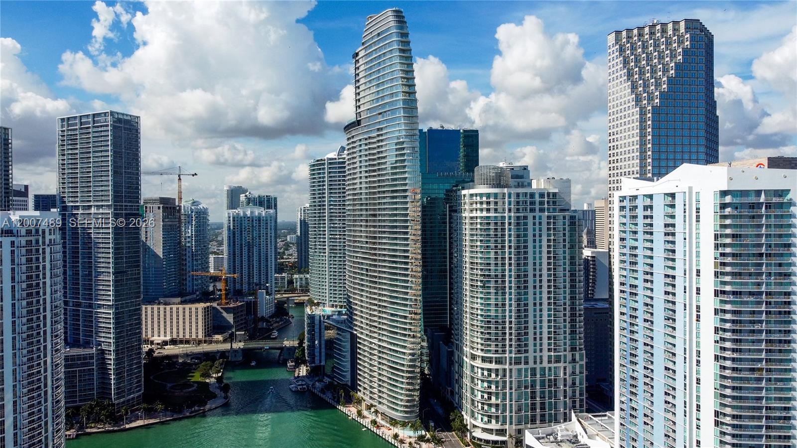 300 Biscayne Blvd Way #2802E Miami, FL 33131
