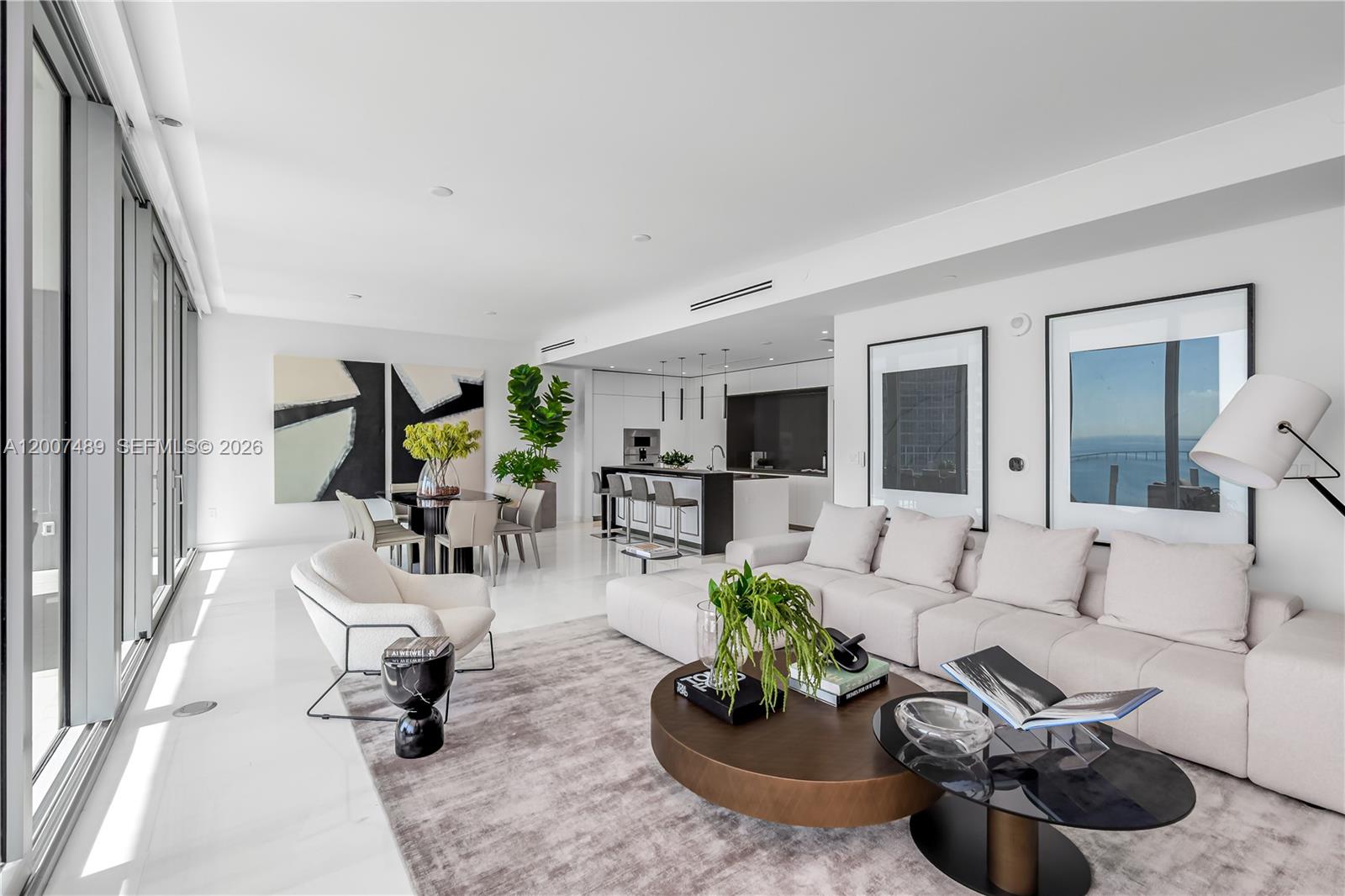 300 Biscayne Blvd Way #2802E Miami, FL 33131
