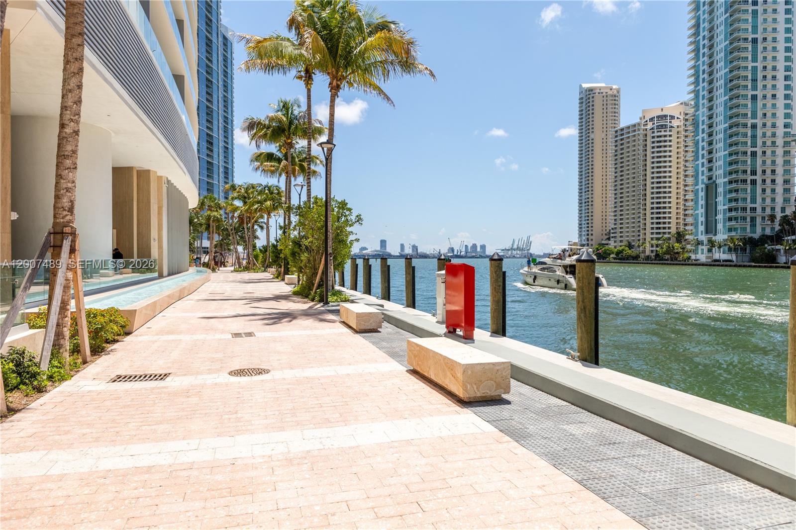 300 Biscayne Blvd Way #2802E Miami, FL 33131