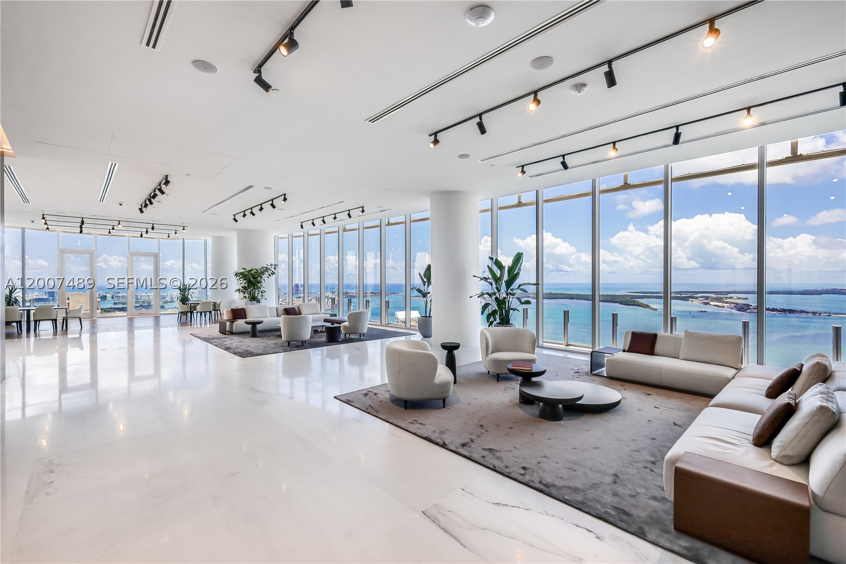image Aston Martin Residences87