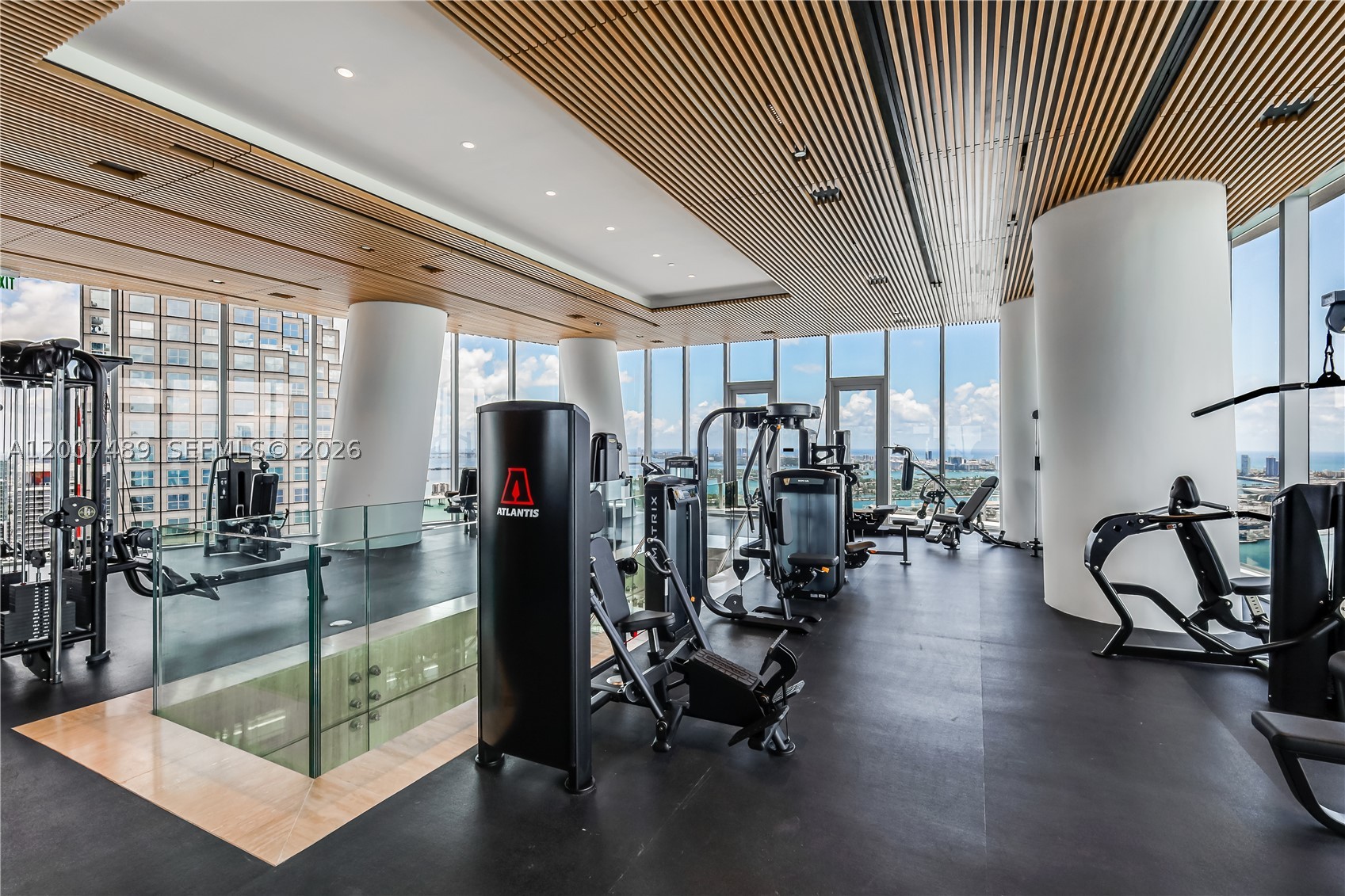 image Aston Martin Residences90