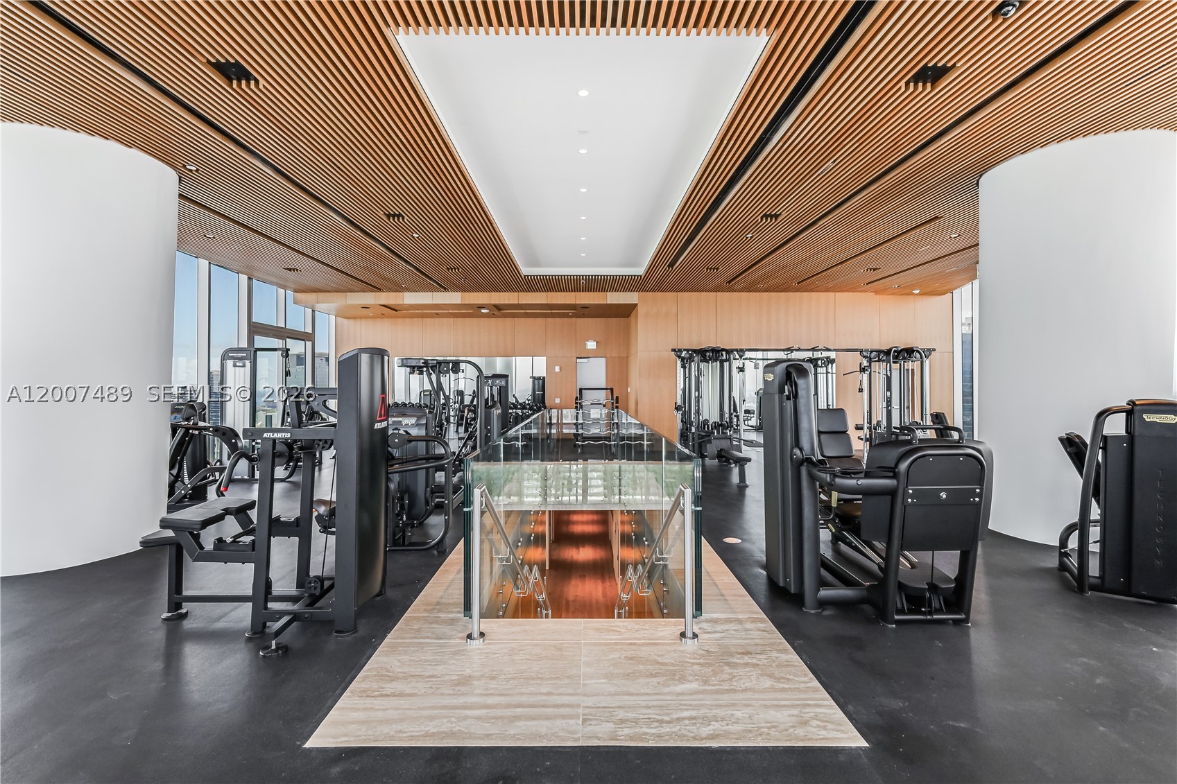 image Aston Martin Residences92