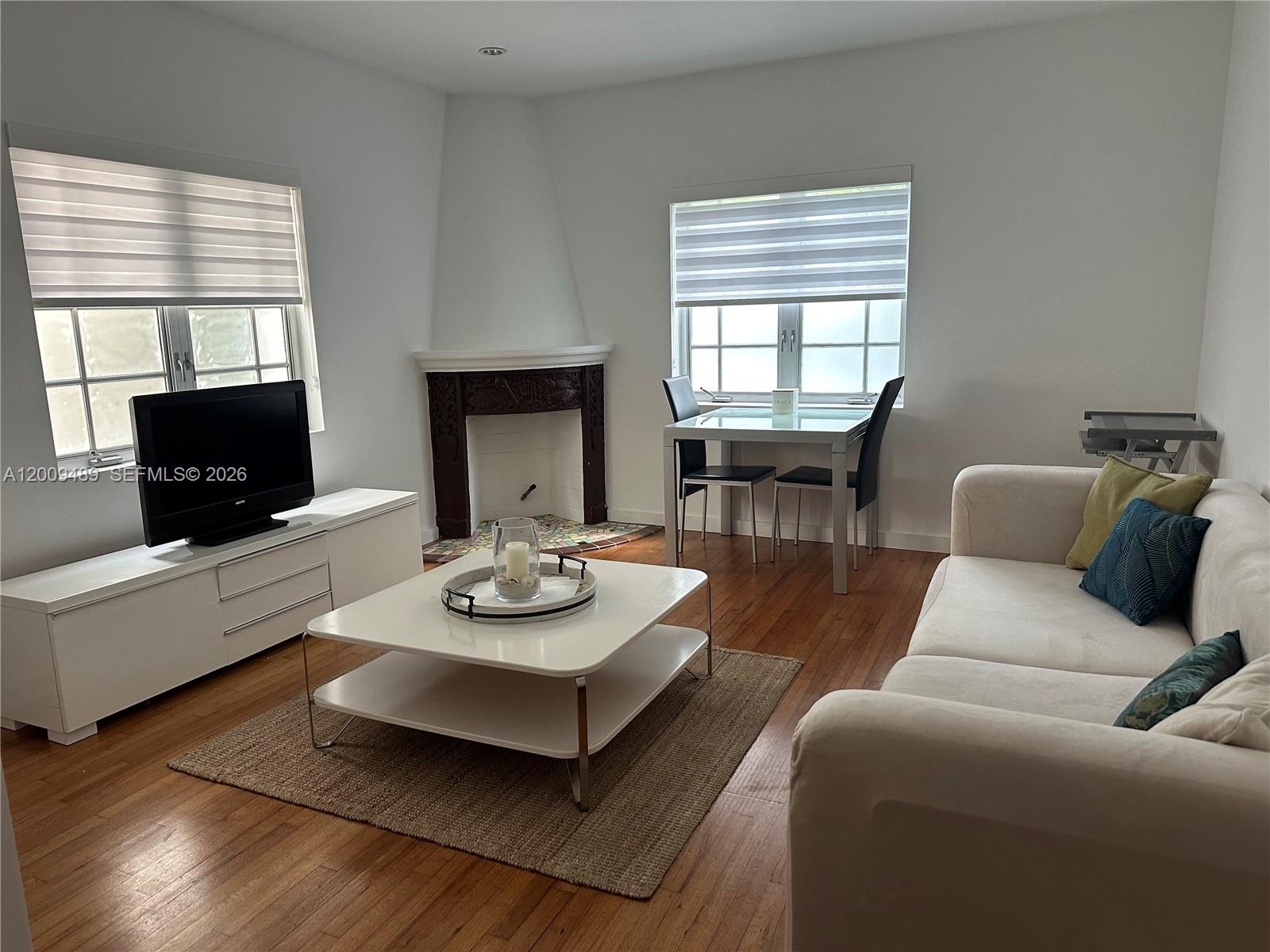 920 Euclid Ave #2