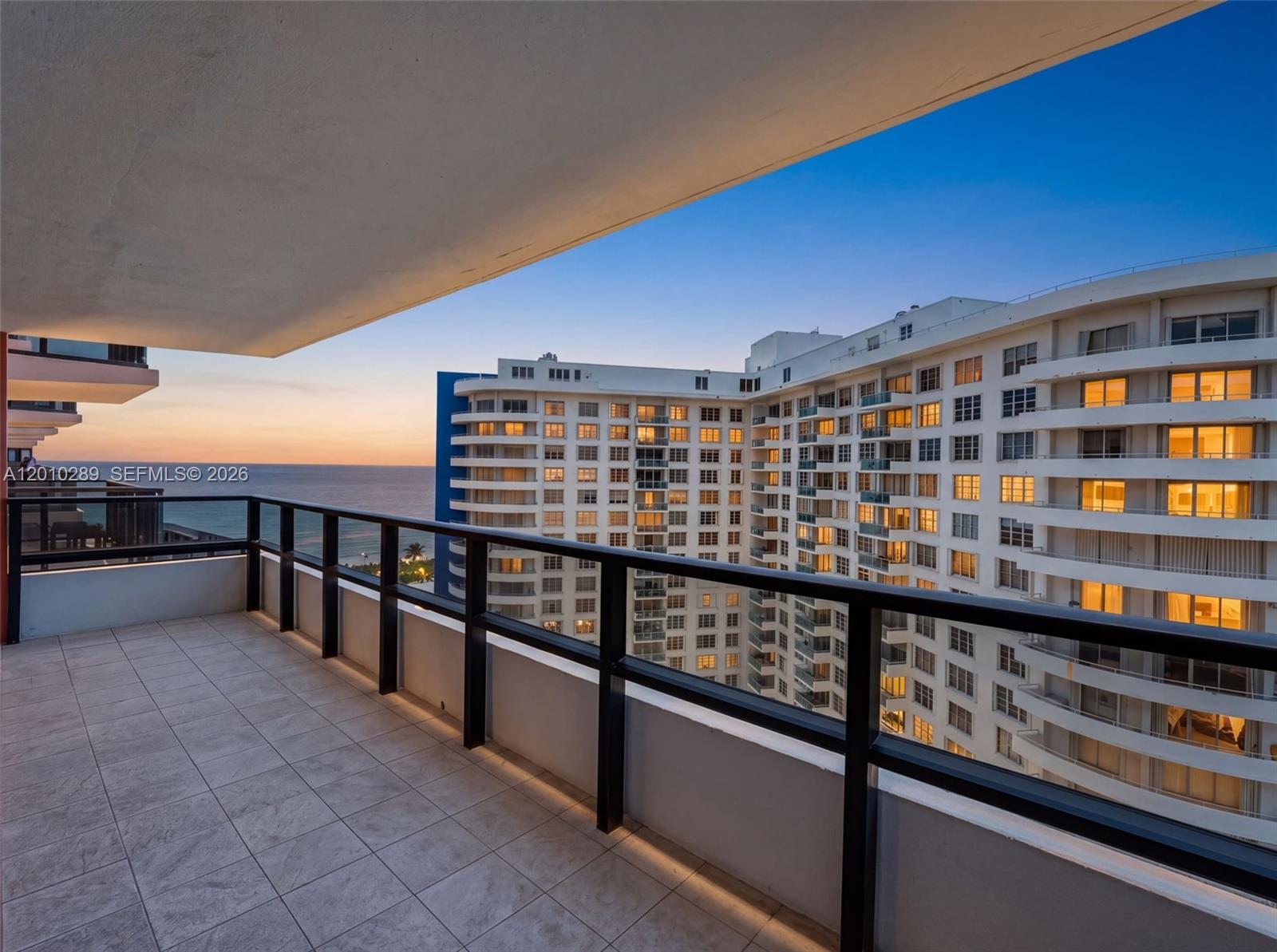 5225 Collins Ave #1519