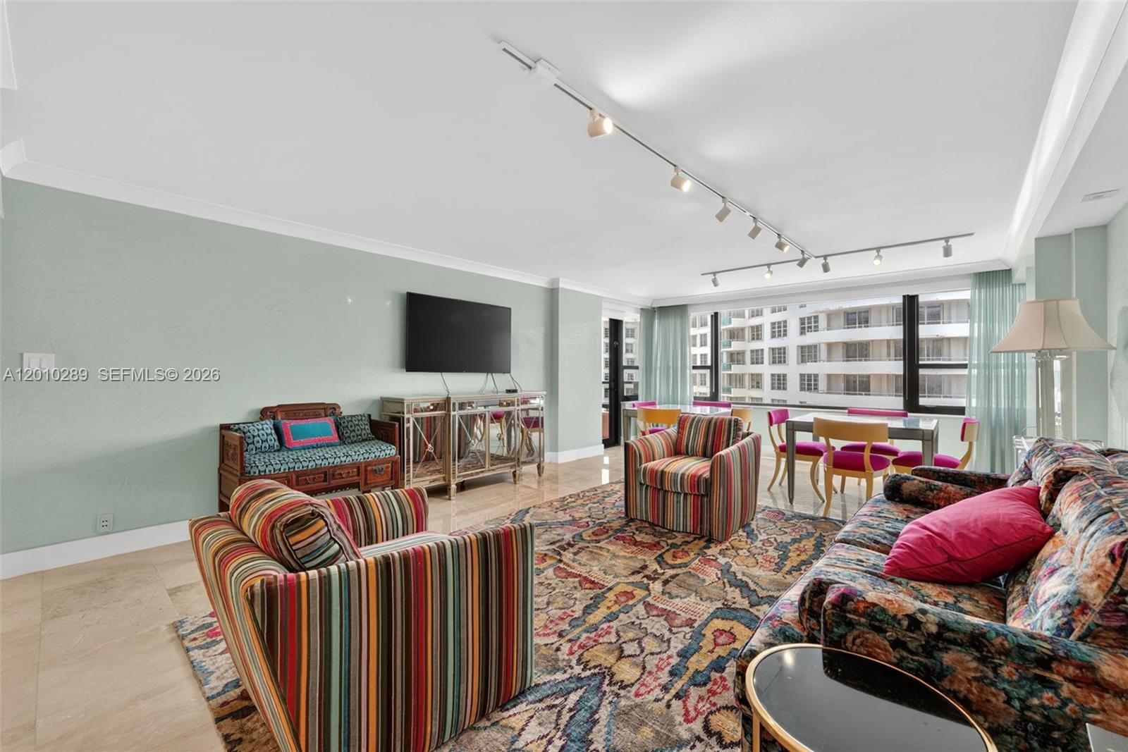 5225 Collins Ave #1519 Miami Beach, FL 33140
