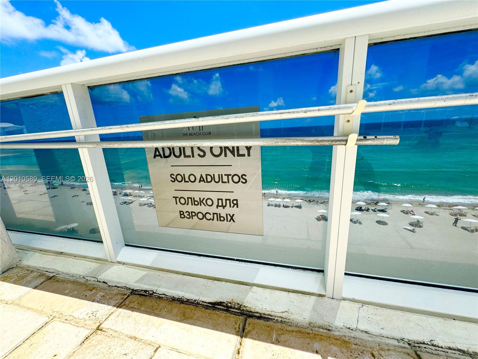 image Beach Club 350