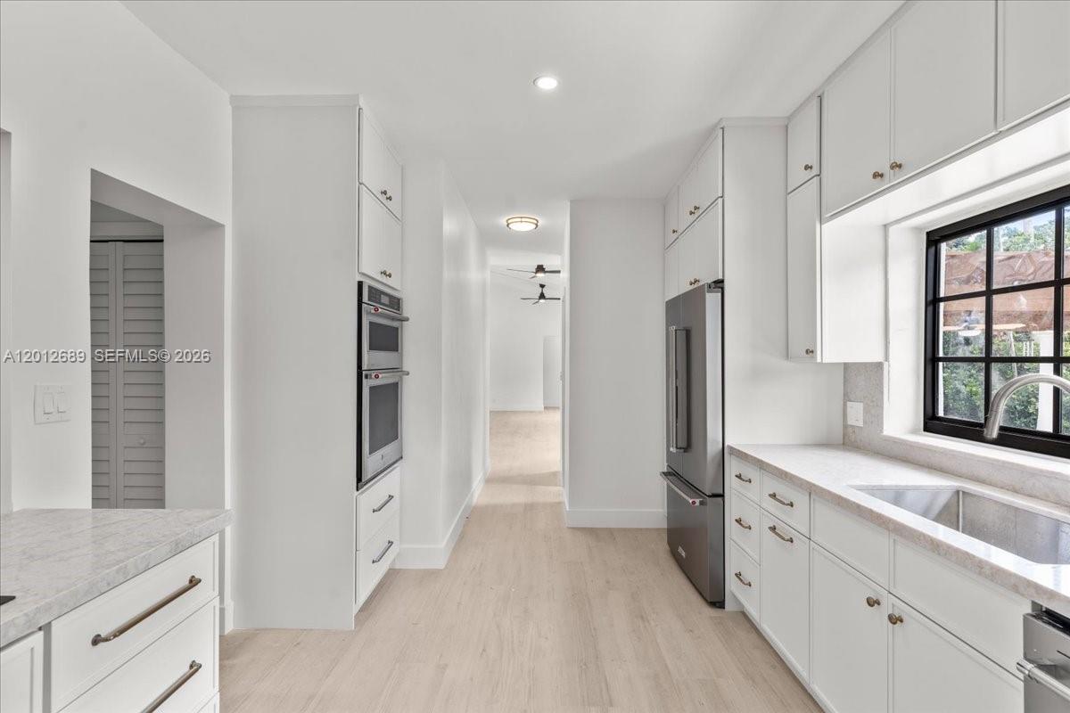 1426 Robbia Ave Coral Gables, FL 33146