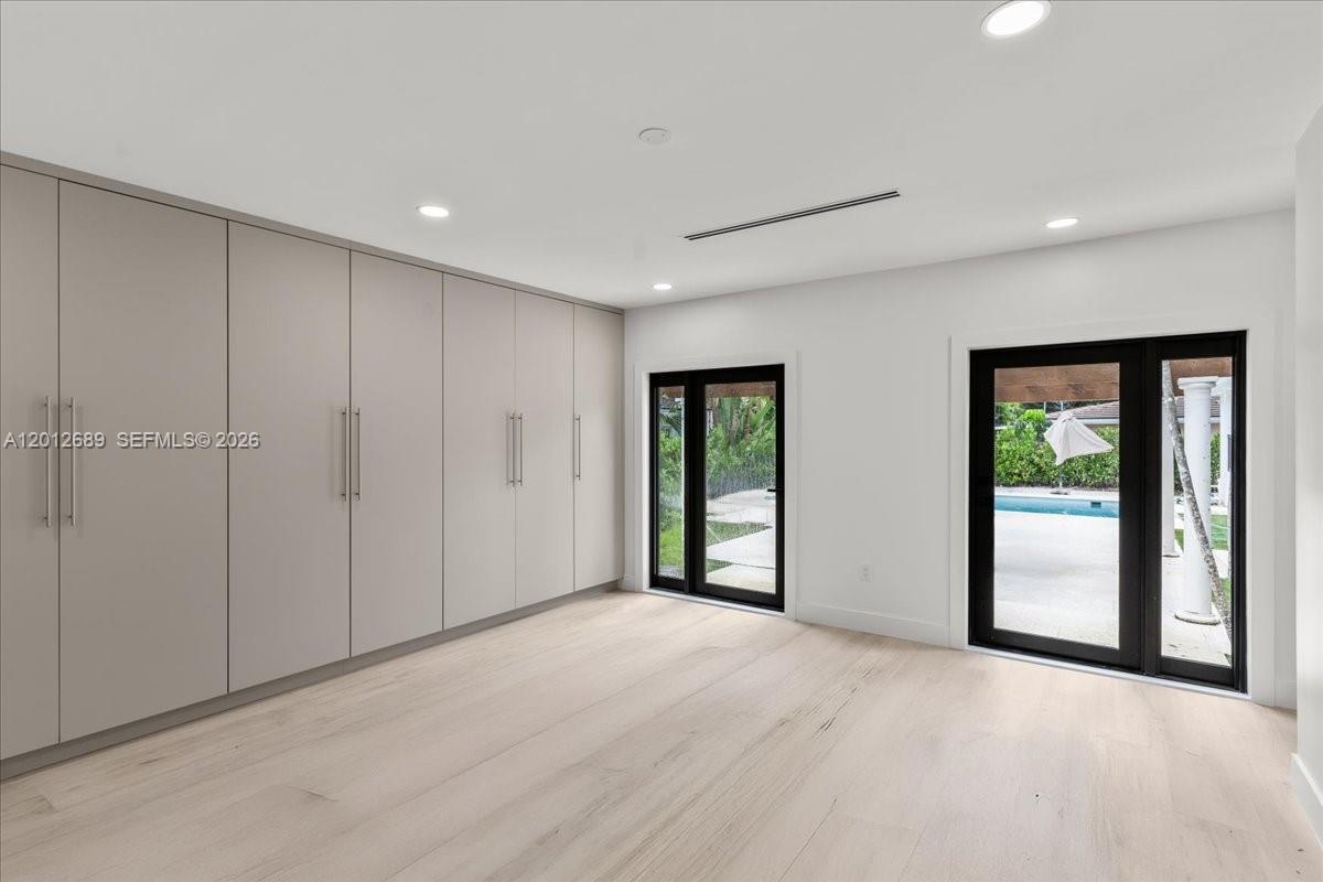 1426 Robbia Ave Coral Gables, FL 33146