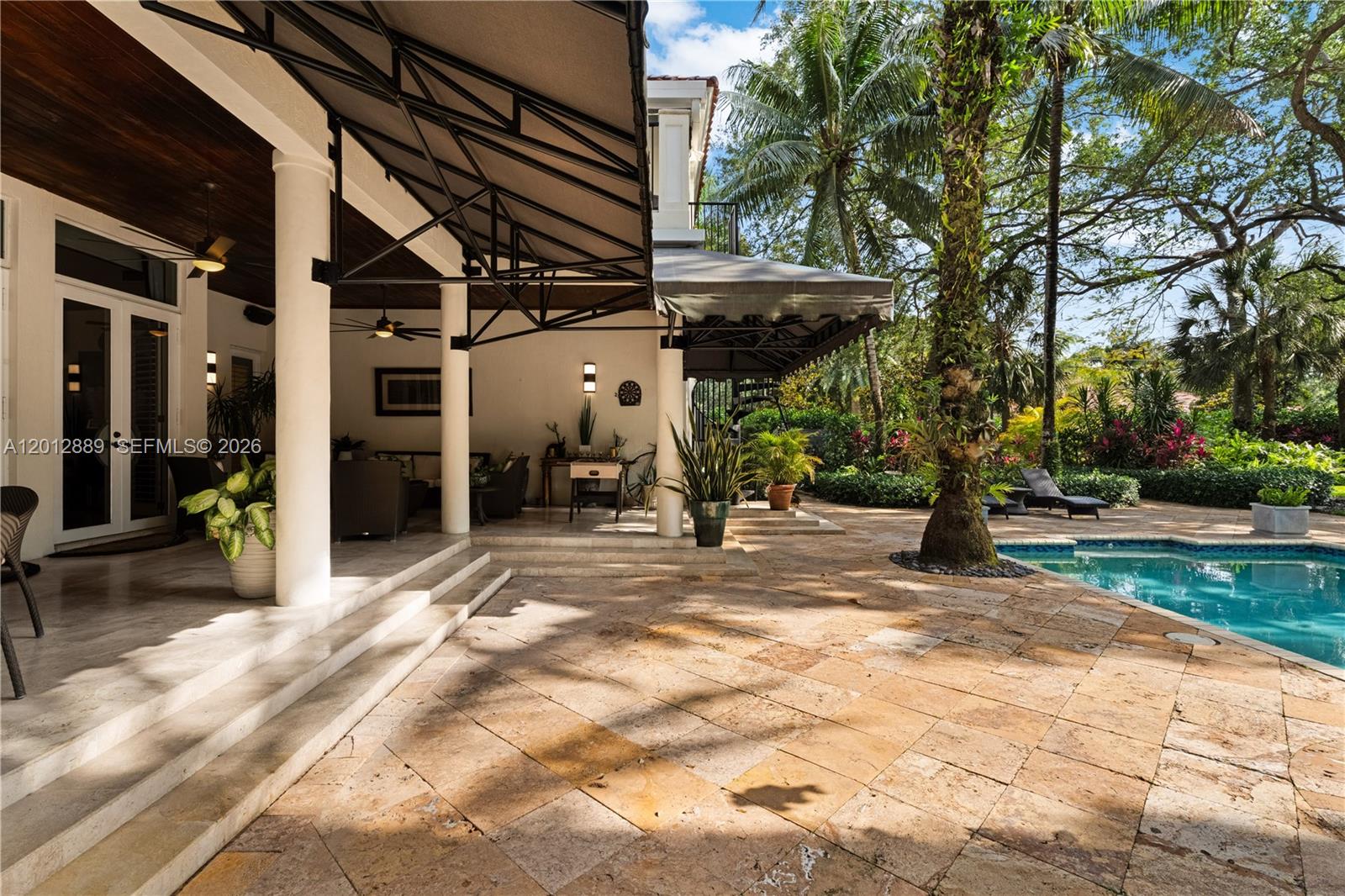 6801 SW 94th St Pinecrest, FL 33156