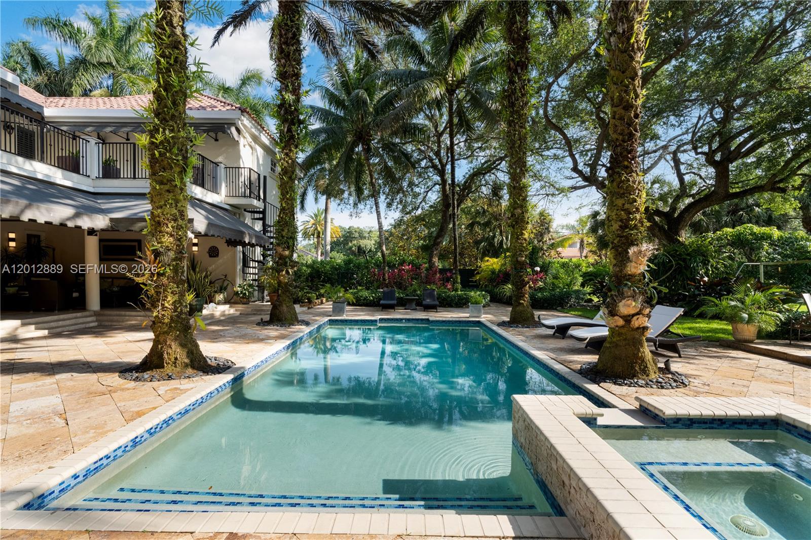6801 SW 94th St Pinecrest, FL 33156