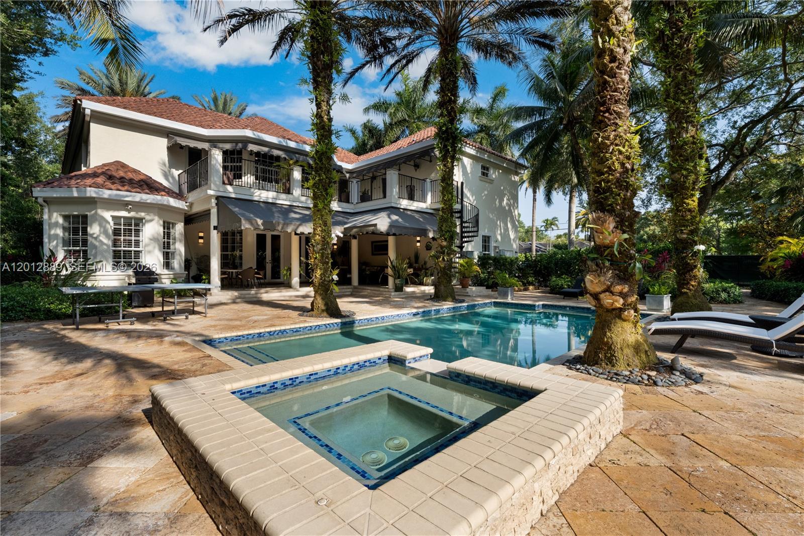6801 SW 94th St Pinecrest, FL 33156