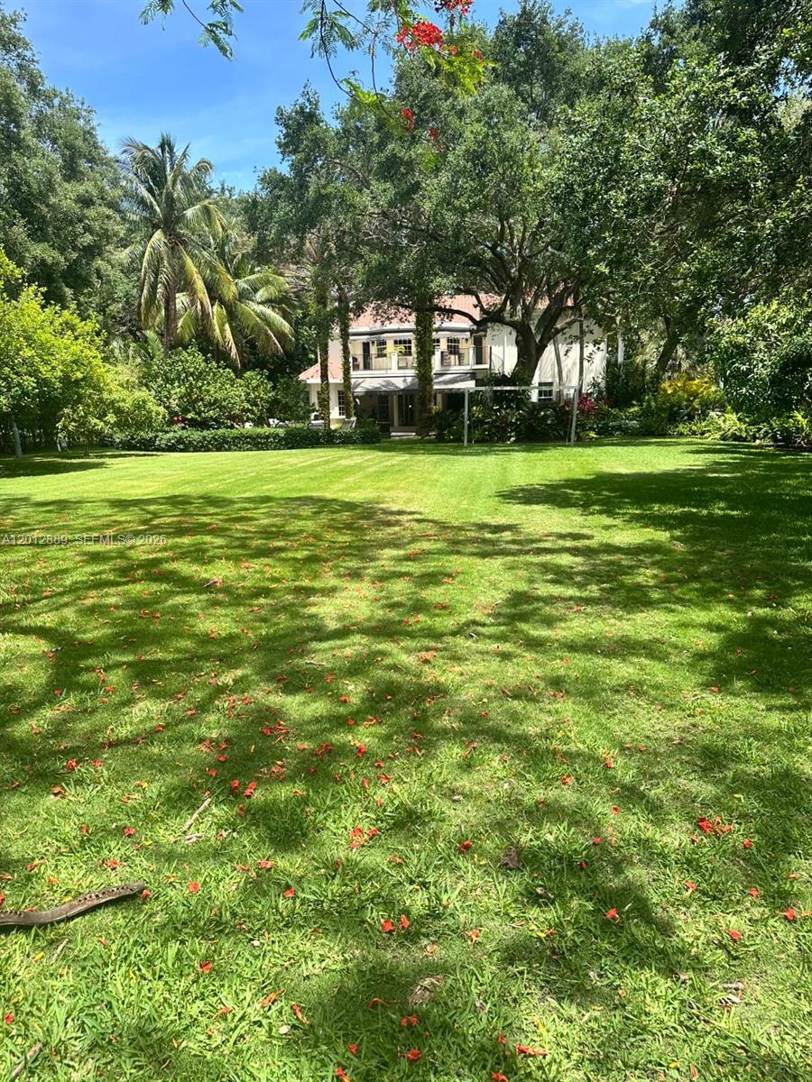 6801 SW 94th St Pinecrest, FL 33156